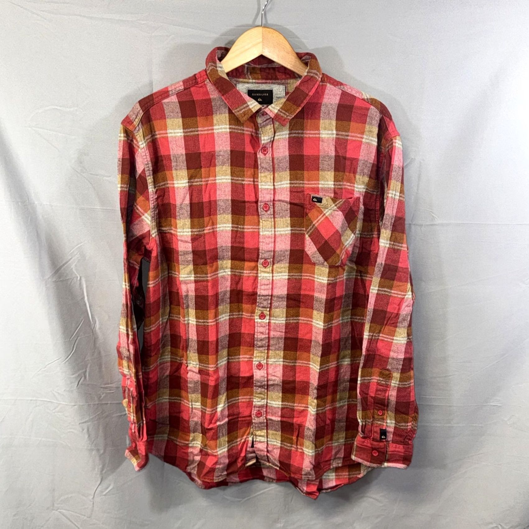 Quiksilver Quiksilver Shirt Mens 2XL Red Plaid Flannel Button Front Long Sleeve Regular Fit Size US XXL / EU 58 / 5 - 2 Thumbnail