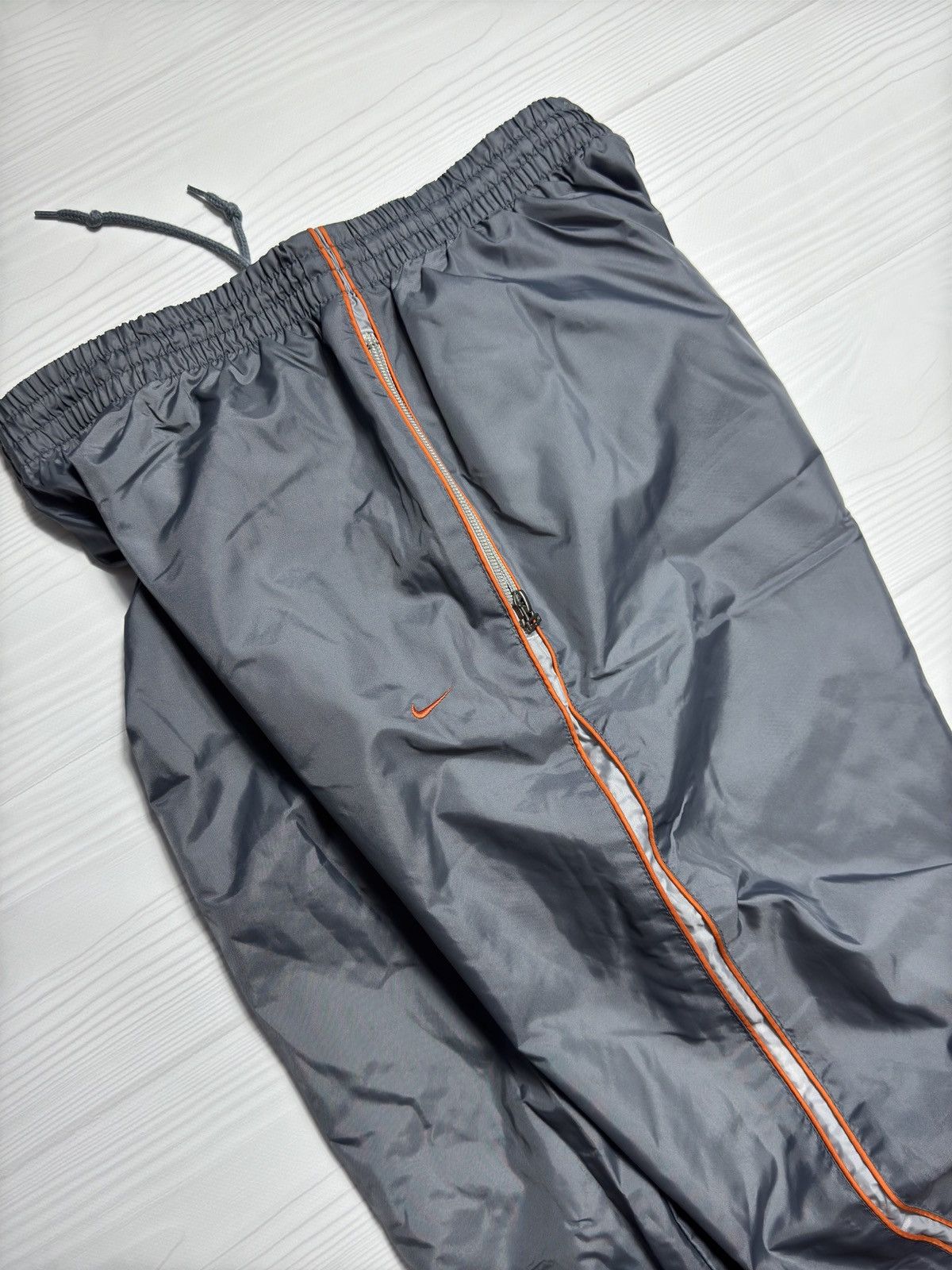 Nike × Vintage Vintage Nike Pants Embroidered Nylon Drill Pants Joggers Y2K Size US 34 / EU 50 - 2 Thumbnail