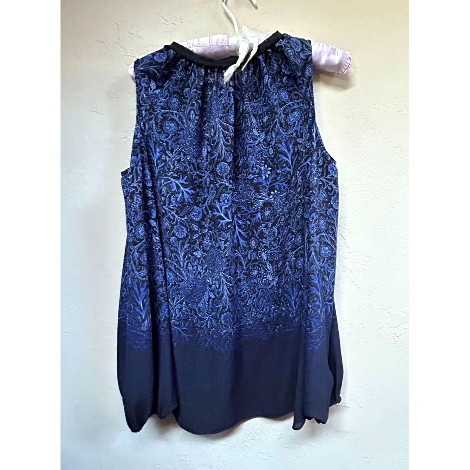 Vintage T Tahari Womens Blouse Floral Chiffon Cold Shoulder Top Blue M Medium Size M / US 6-8 / IT 42-44 - 2 Thumbnail