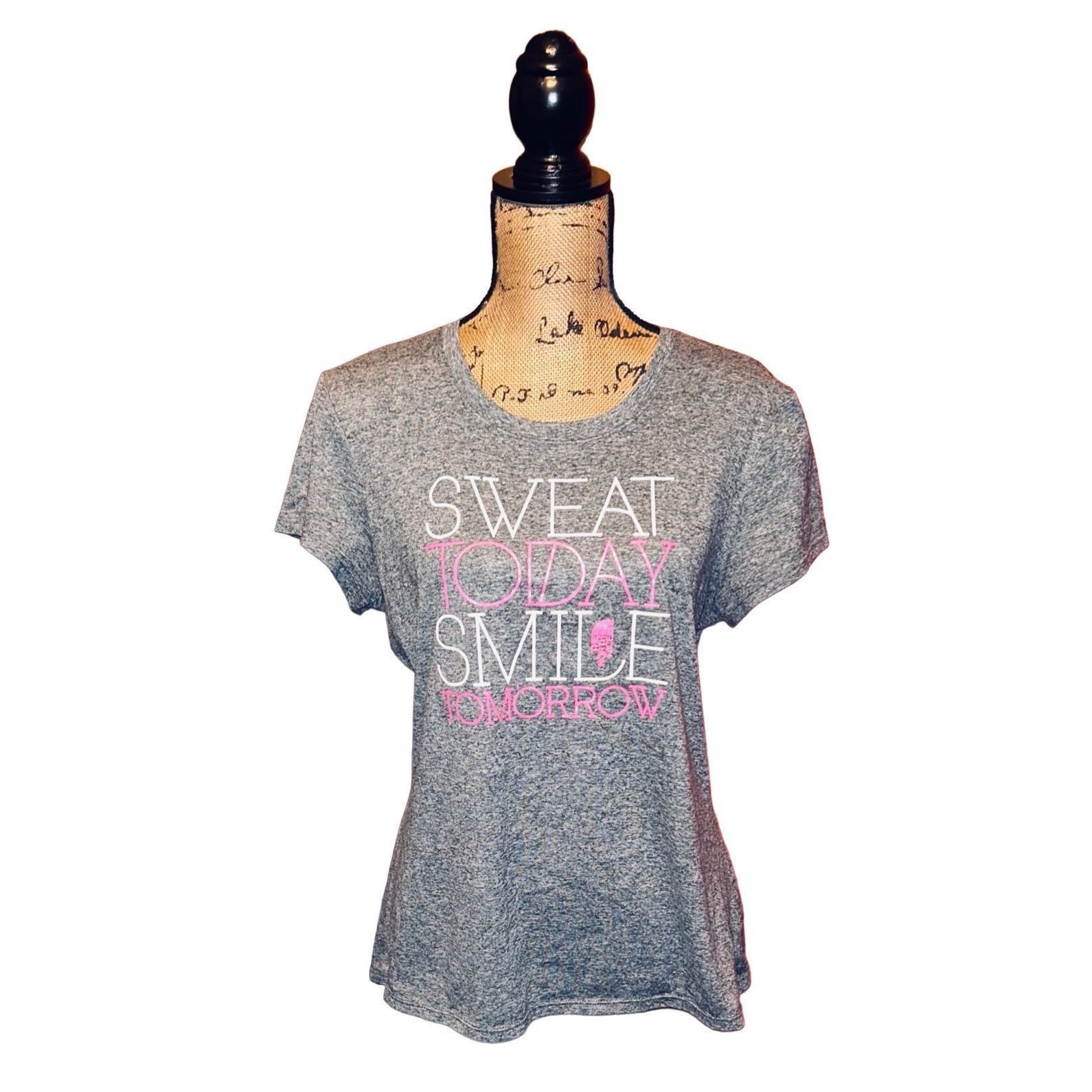 The North Face The North Face Gray T-shirt Womens Size L Size L / US 10 / IT 46 - 1 Thumbnail