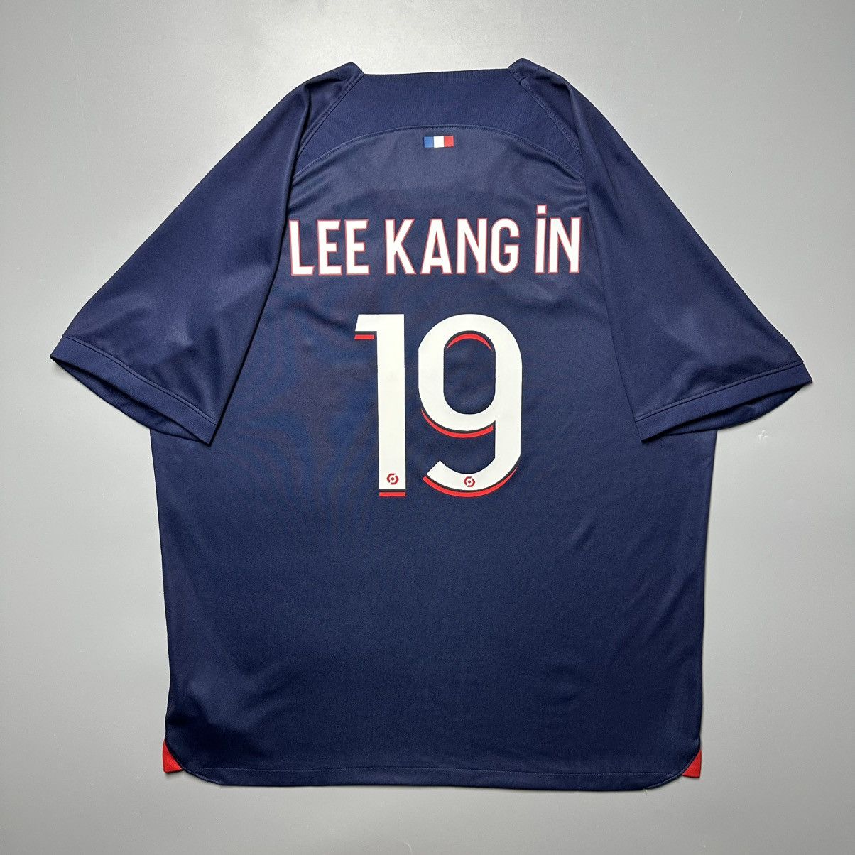 Vintage PSG NIKE 2023/2024 FOOTBALL HOME JERSEY #19 LEE KANG IN Size US XL / EU 56 / 4 - 1 Thumbnail