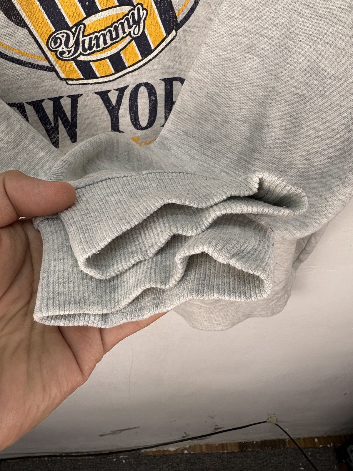 Vintage Vintage 90s New York Graphic Baggy Crewneck Sweatshirt Size US L / EU 52-54 / 3 - 5 Thumbnail