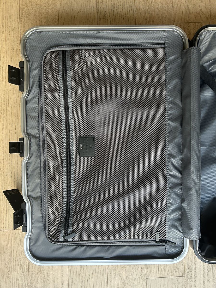 Tumi TUMI 19 Degree Black Aluminum Suitcase Size ONE SIZE - 8 Thumbnail