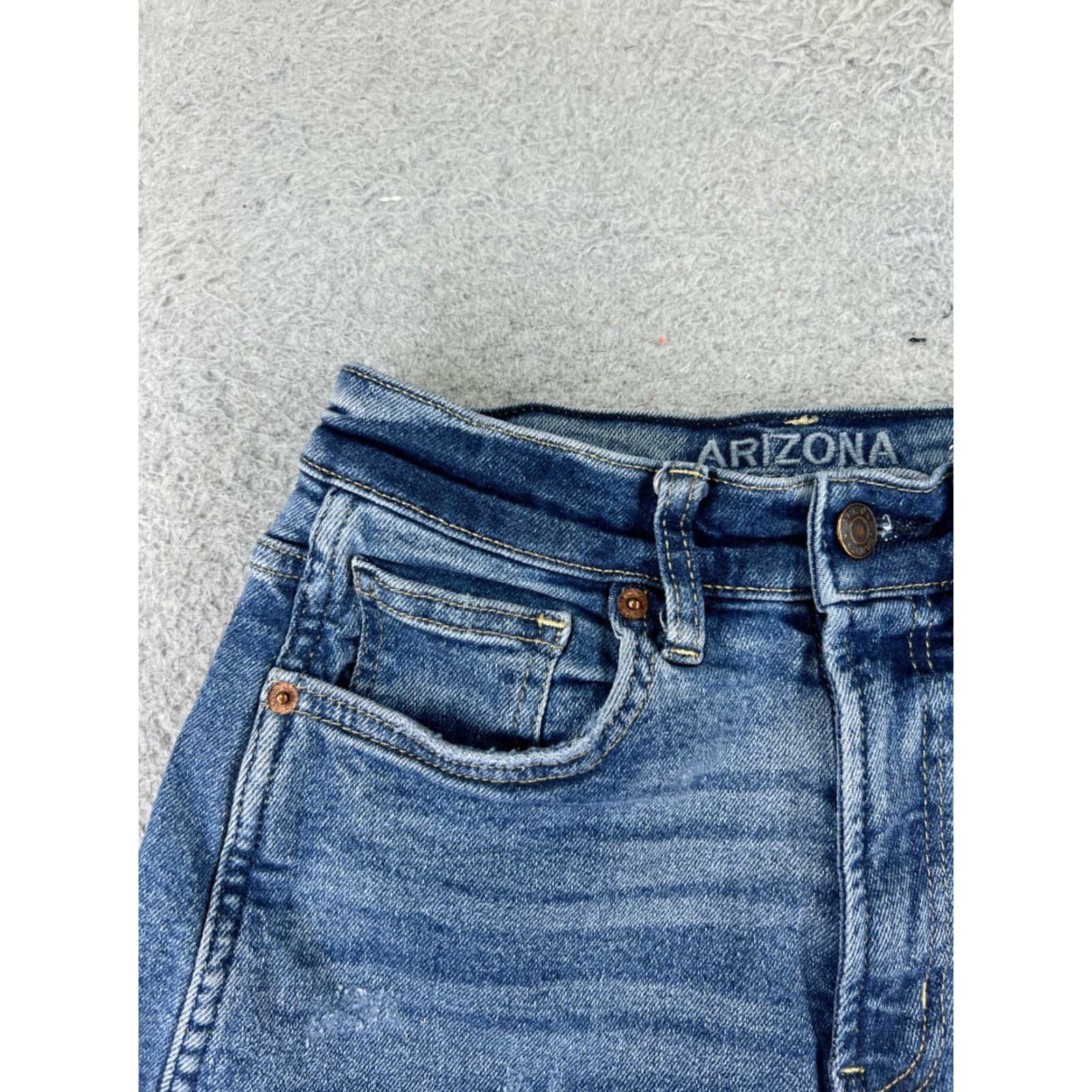 Vintage Arizona Jeans Shorts Womens Denim Cutoff Distressed High Rise 22x1 3 Blue Floral Vintage? No (but must follow rules). Size 26" / US 2 / IT 38 - 4 Thumbnail
