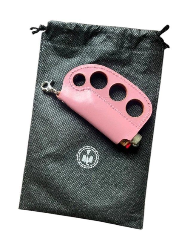 Blackmeans Blackmeans Pink Leather Lighter Holder Size ONE SIZE - 1 Preview
