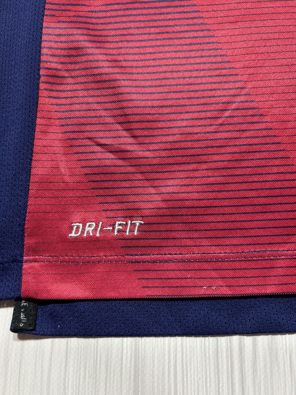 Nike Barcelona Nike Football Shirt Soccer Jersey Size S Size US S / EU 44-46 / 1 - 11 Thumbnail