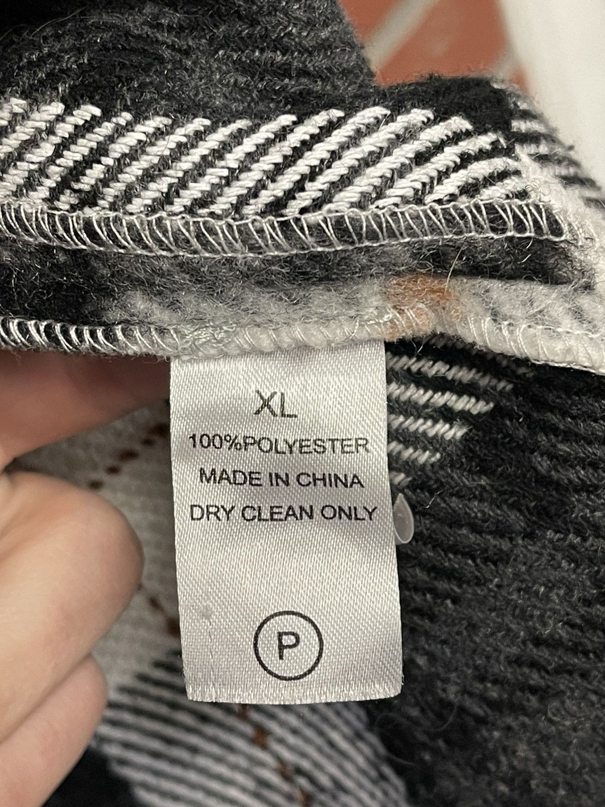 Sinclair Global Size XL - Sinclair Global Flannel Button Up “SOLD OUT” Size US XL / EU 56 / 4 - 13 Thumbnail