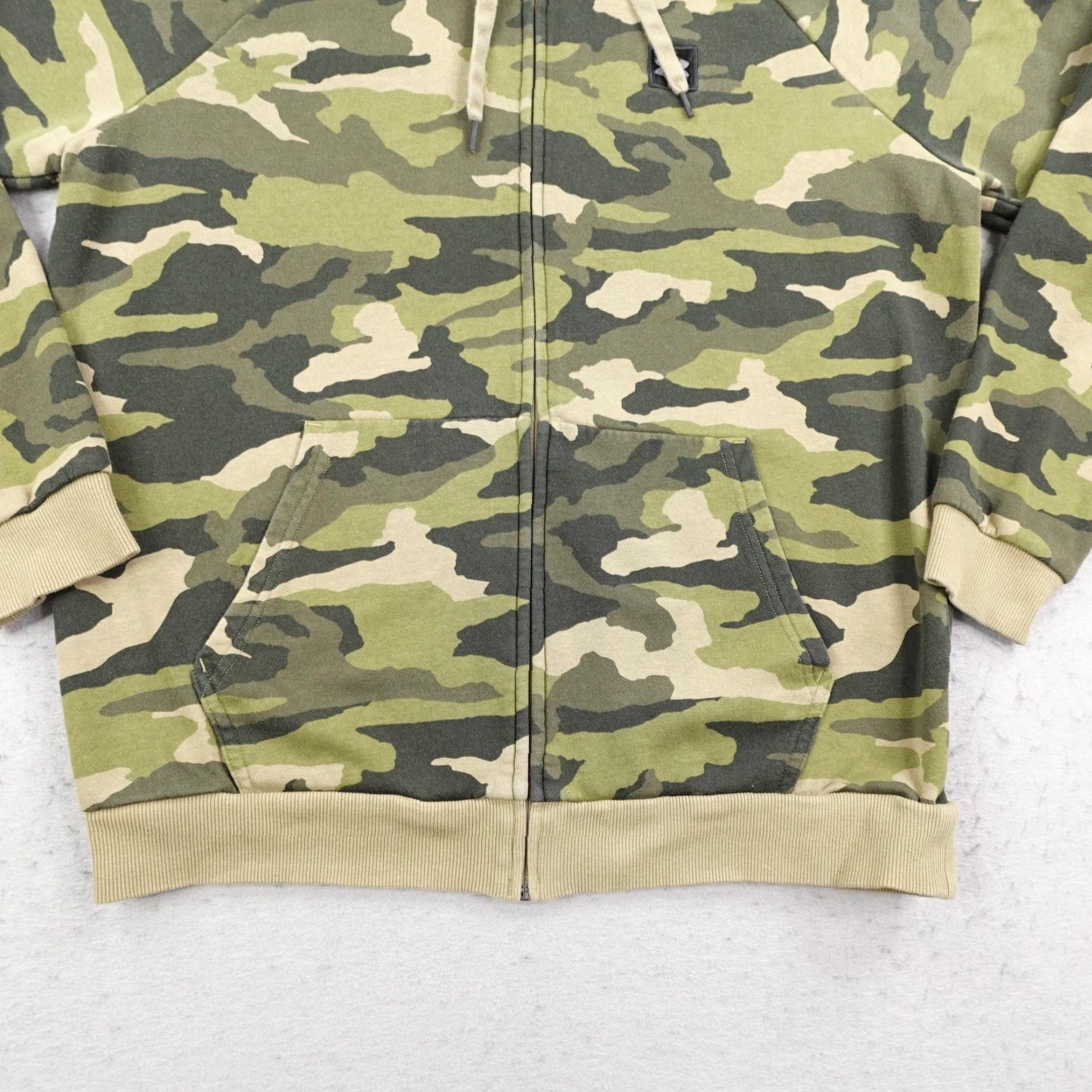 Under Armour Under Armour Hoodie Mens Large Green Camouflage Camo Full Zip Sweatshirt Fleece Size US L / EU 52-54 / 3 - 3 Thumbnail