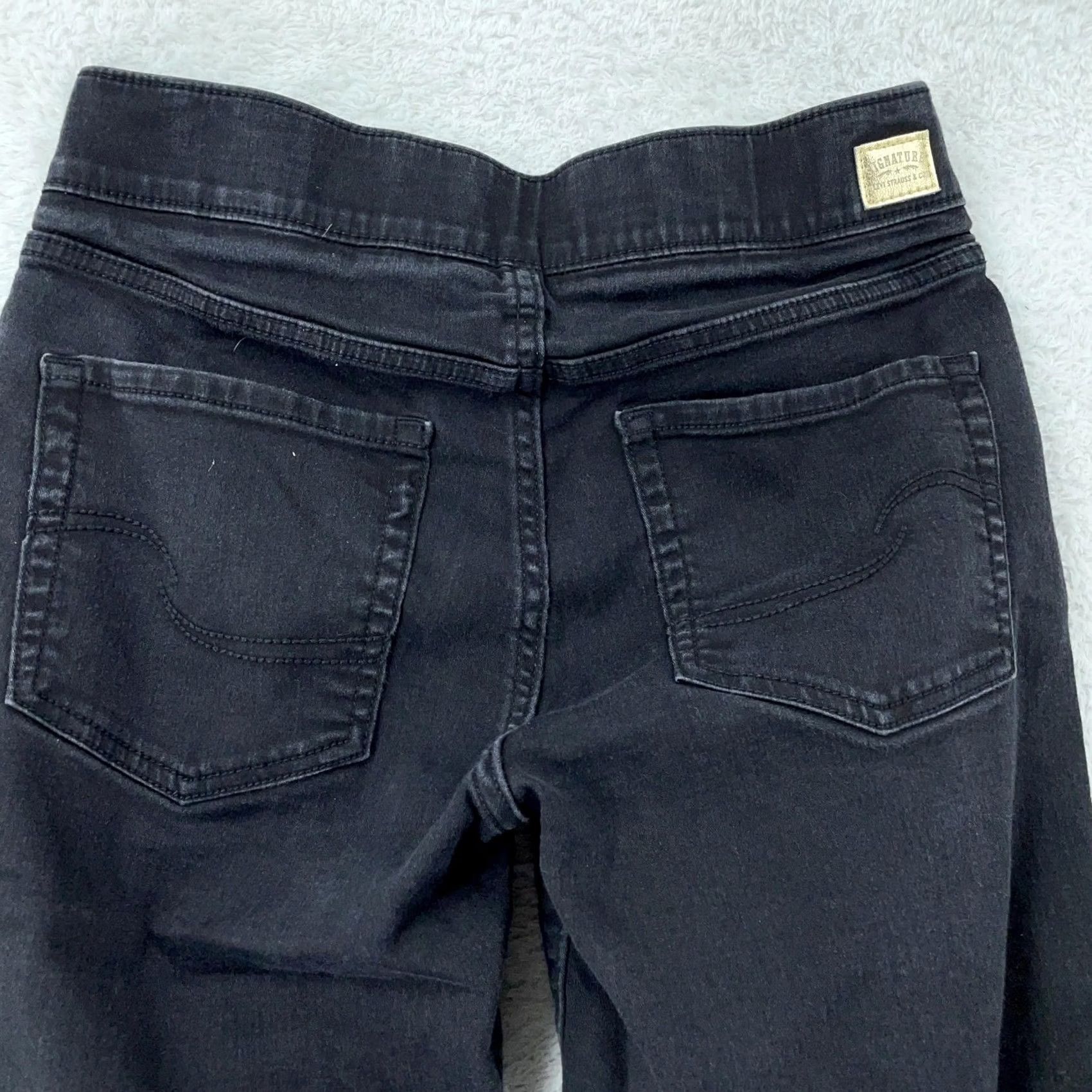 Vintage Signature Levi Strauss Jeans Skinny Womens 8 29x29 Black Shaping Stretch Pockets Slim Denim Mid Rise 29 Inseam 29 Inseam Size 30" / US 8 / IT 44 - 3 Thumbnail