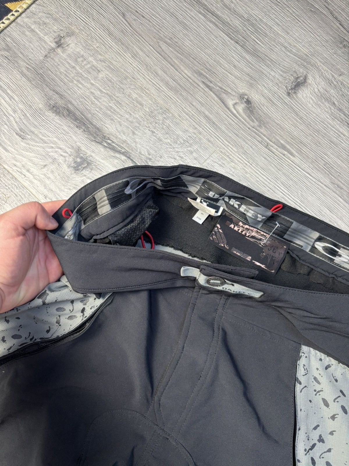 Oakley Oakley vintage shorts man size 36 Size US 36 / EU 52 - 12 Thumbnail