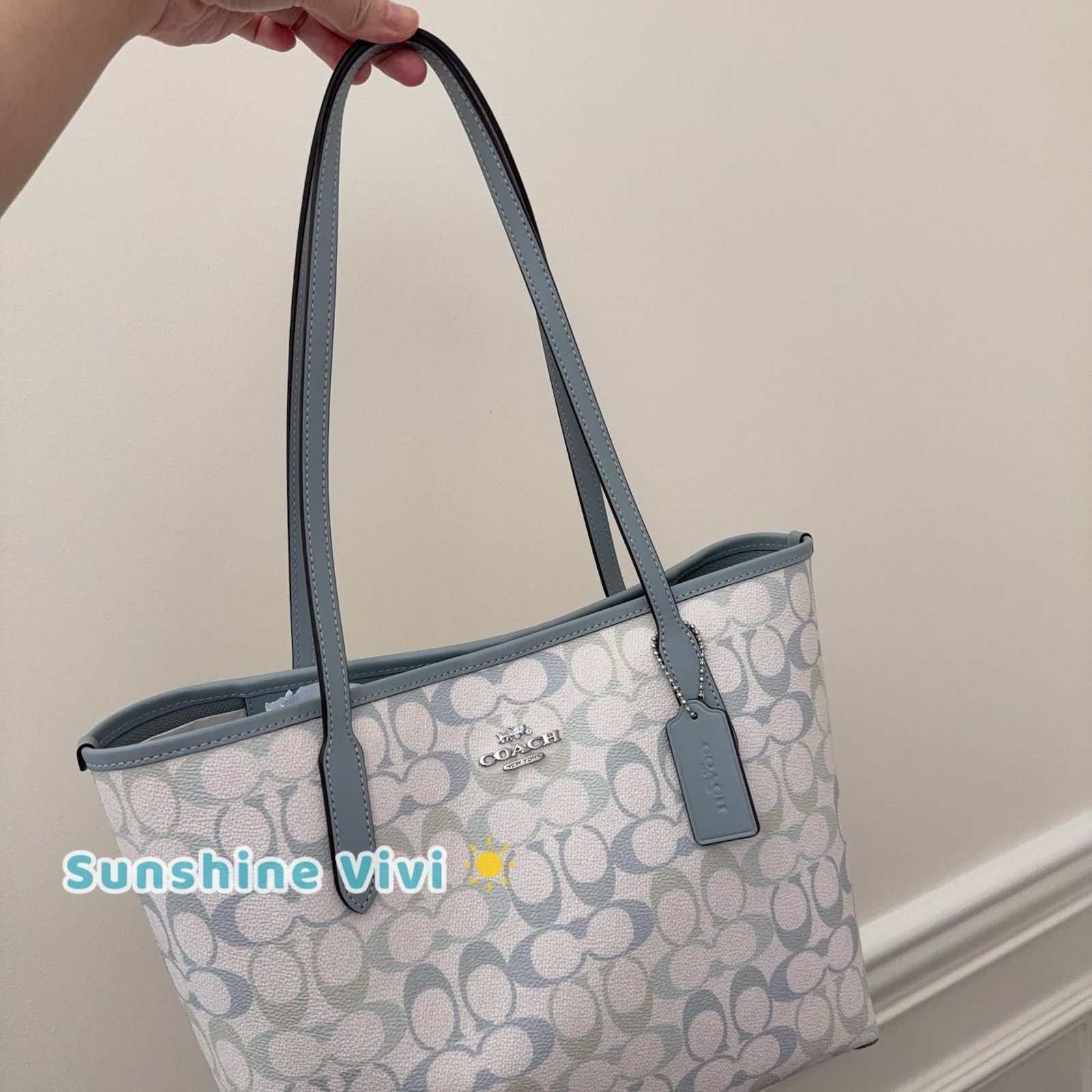 Coach NWT Coach Medium City Tote Bag Pretty CDZ09 CHALK/BLUE Size ONE SIZE - 4 Thumbnail