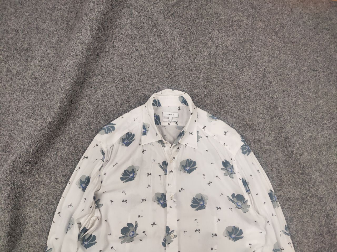 Reiss Reiss white viscose casual Button Shirt blue flower logo Size US L / EU 52-54 / 3 - 2 Thumbnail