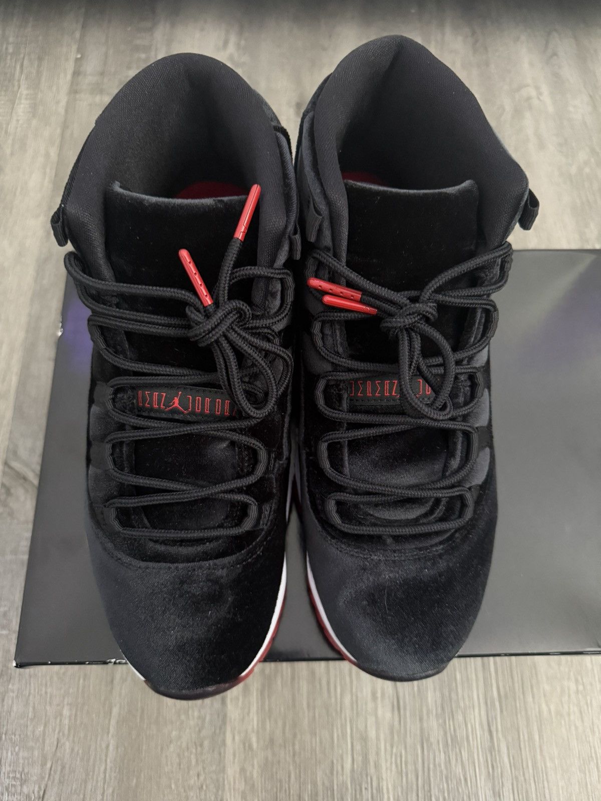 Jordan Brand JORDAN 11/ XI BRED VELVET Size US 10 / IT 40 - 2 Thumbnail