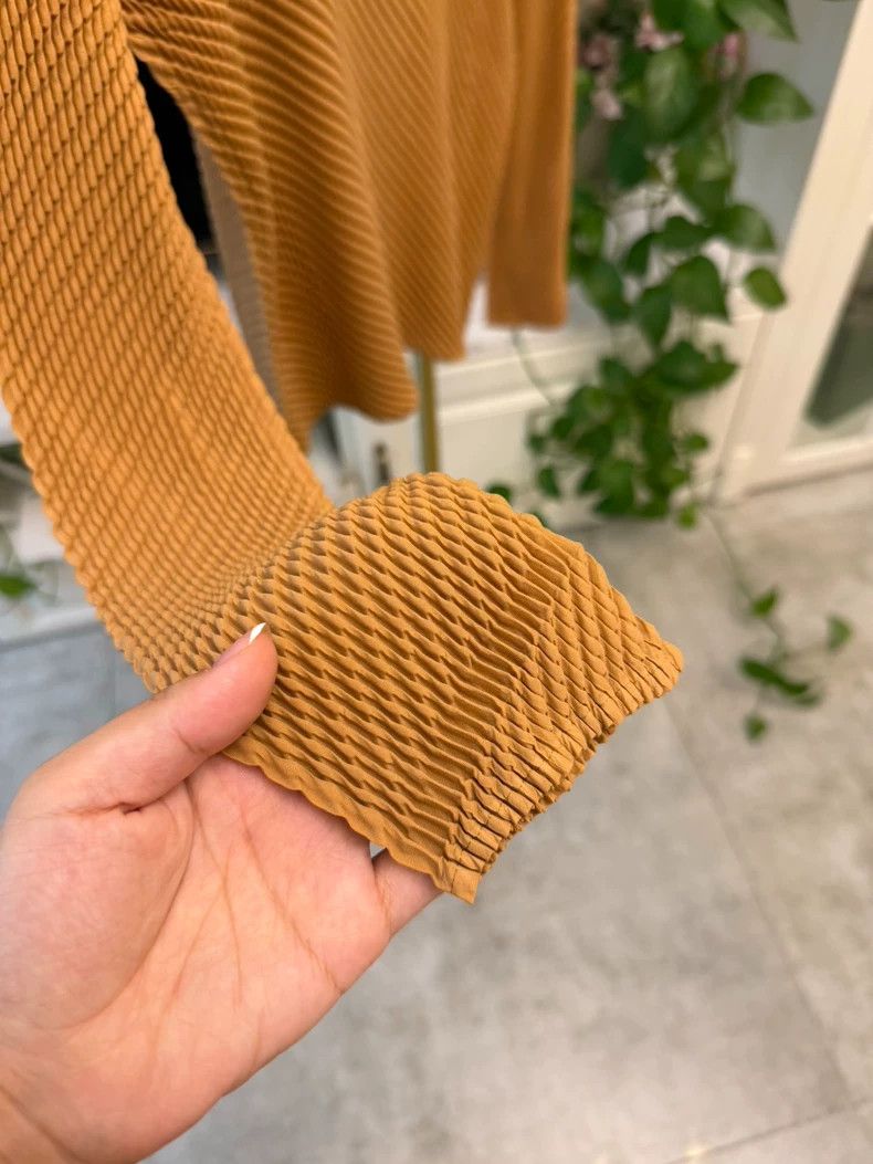 Issey Miyake Issey Miyake size:2 Brown main line series small fish scal Size XS / US 0-2 / IT 36-38 - 3 Thumbnail