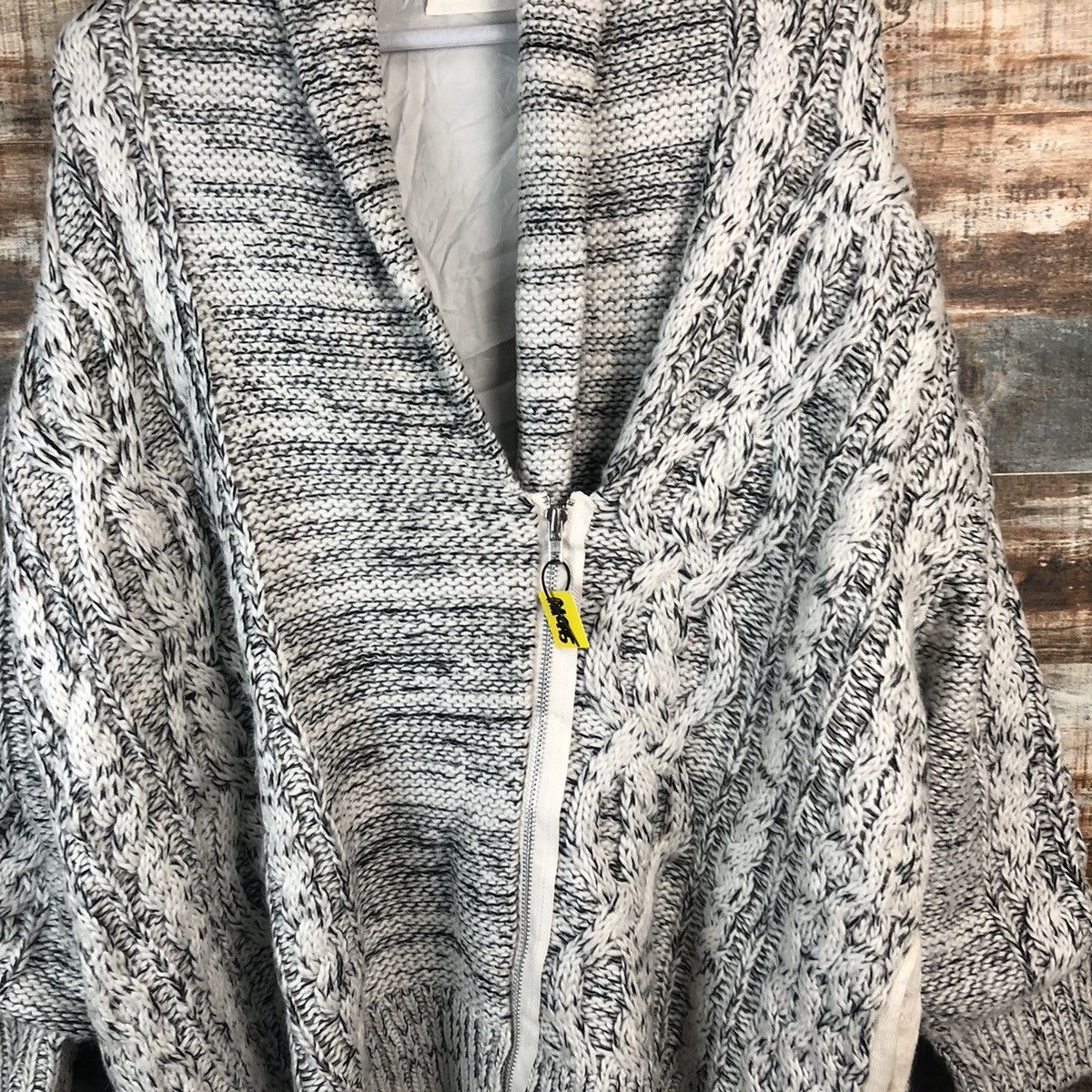 Aran Isles Knitwear Jeansis White Cardigan cable Knitwear #A1995 Size US XL / EU 56 / 4 - 5 Thumbnail