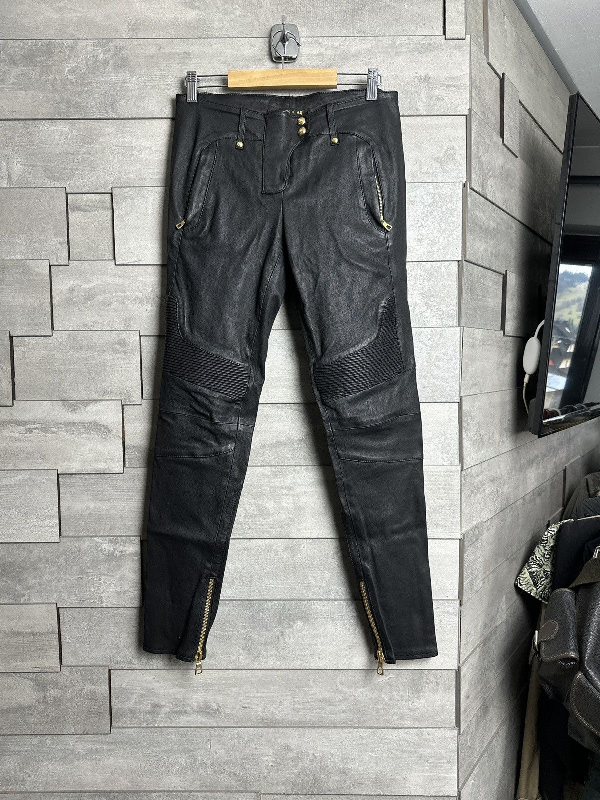 Balmain Balmain x H&M Leather biker Pants Size 25" / US 0 / IT 36 - 1 Thumbnail