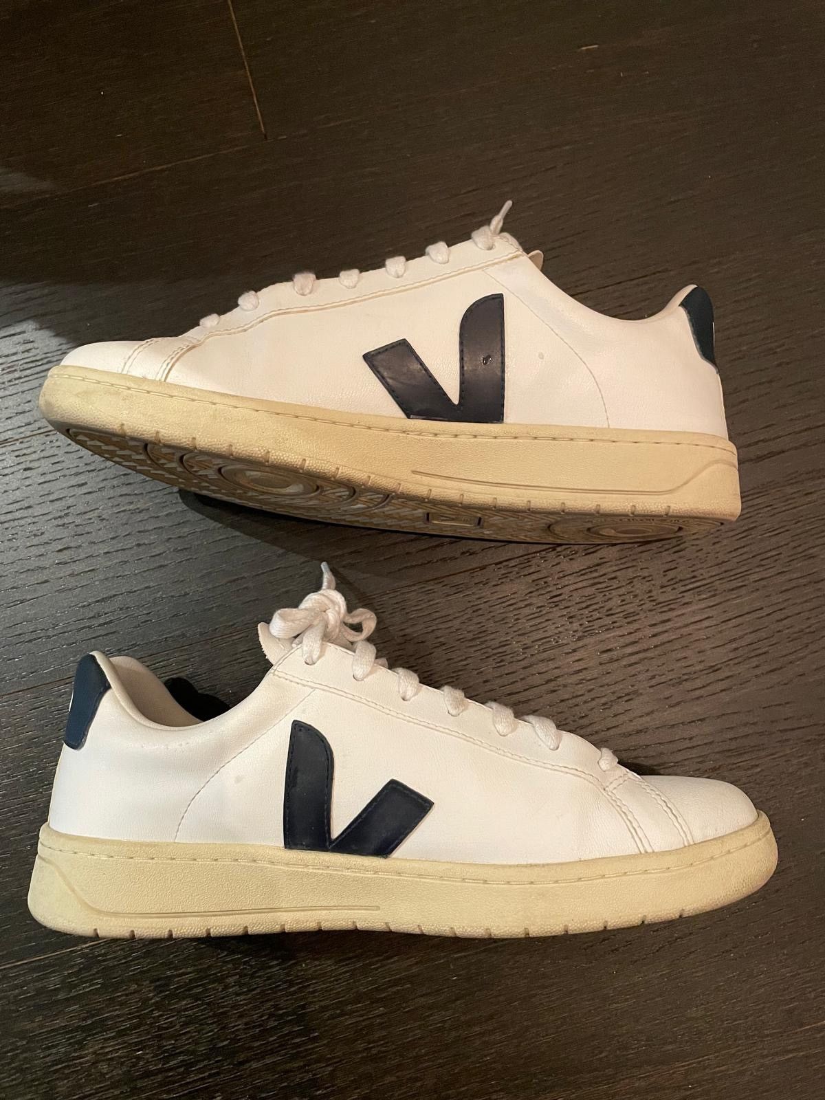 Veja Veja White Sneakers classic minimalist design Size US 11 / EU 44 - 3 Thumbnail