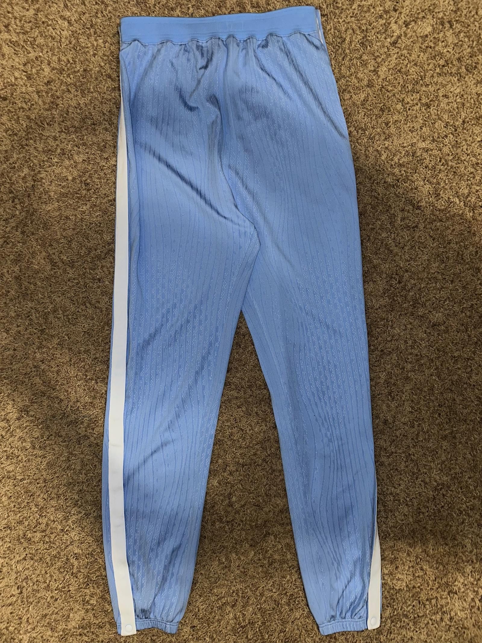 Nike Rare Air Jordan Men’s UNC Practice Training PE Tear Away Pants Sample Size LTTTT Size US 34 / EU 50 - 7 Thumbnail