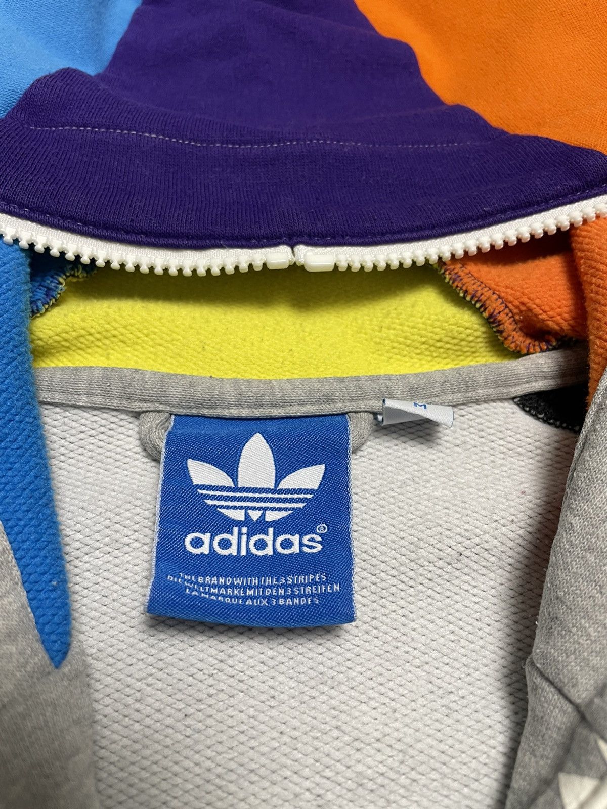 Adidas Vintage Adidas Multicolour Full Zip-Up Hoodie Y2K Rare Size US M / EU 48-50 / 2 - 13 Thumbnail