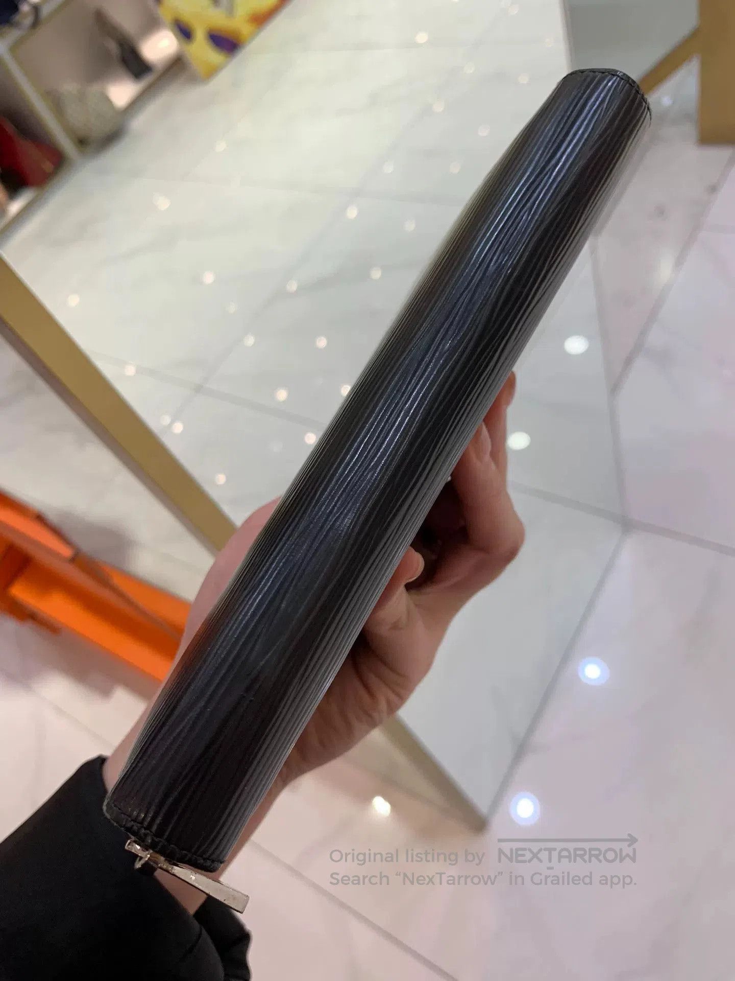 Louis Vuitton LV Black Epi Leather Long Wallet. Size ONE SIZE - 6 Thumbnail