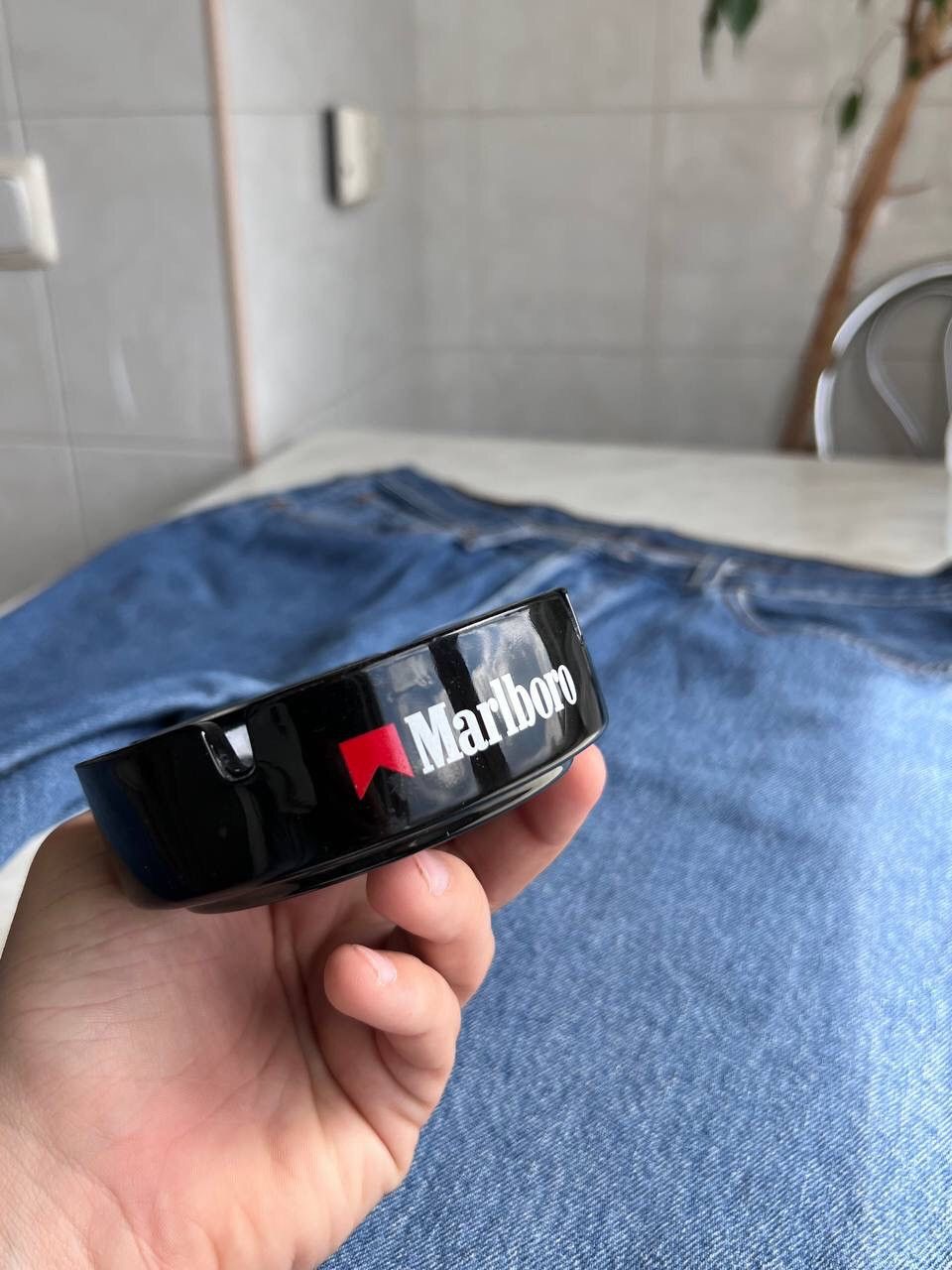 Marlboro × Vintage 1990 Vintage Marlboro Ceramic Ashtray France Retro Rare Size ONE SIZE - 9 Thumbnail