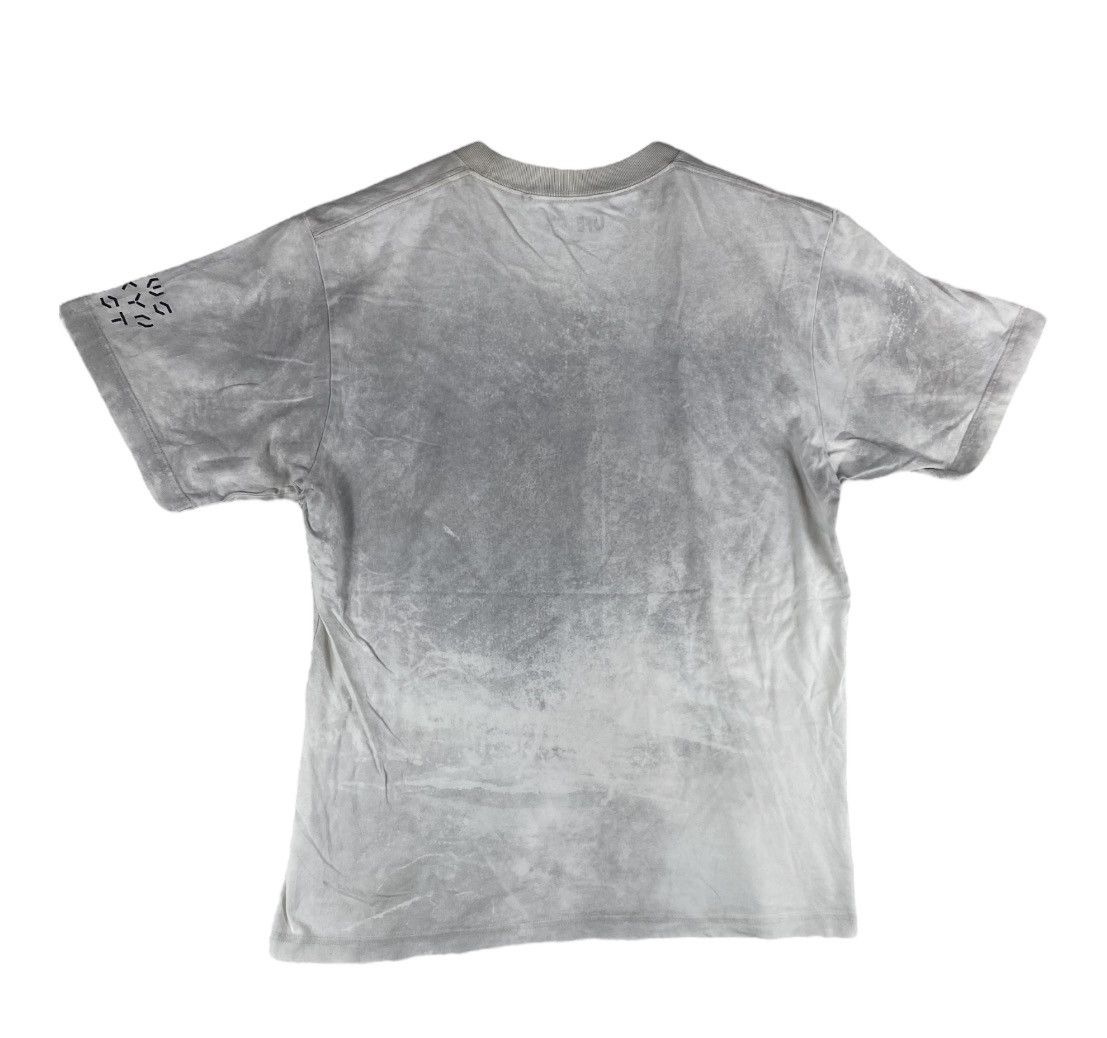 Kaws × Uniqlo × Vintage KAWS x Uniqlo Tokyo First Mori Arts Gallery Exclusive Tee L Size US L / EU 52-54 / 3 - 2 Thumbnail