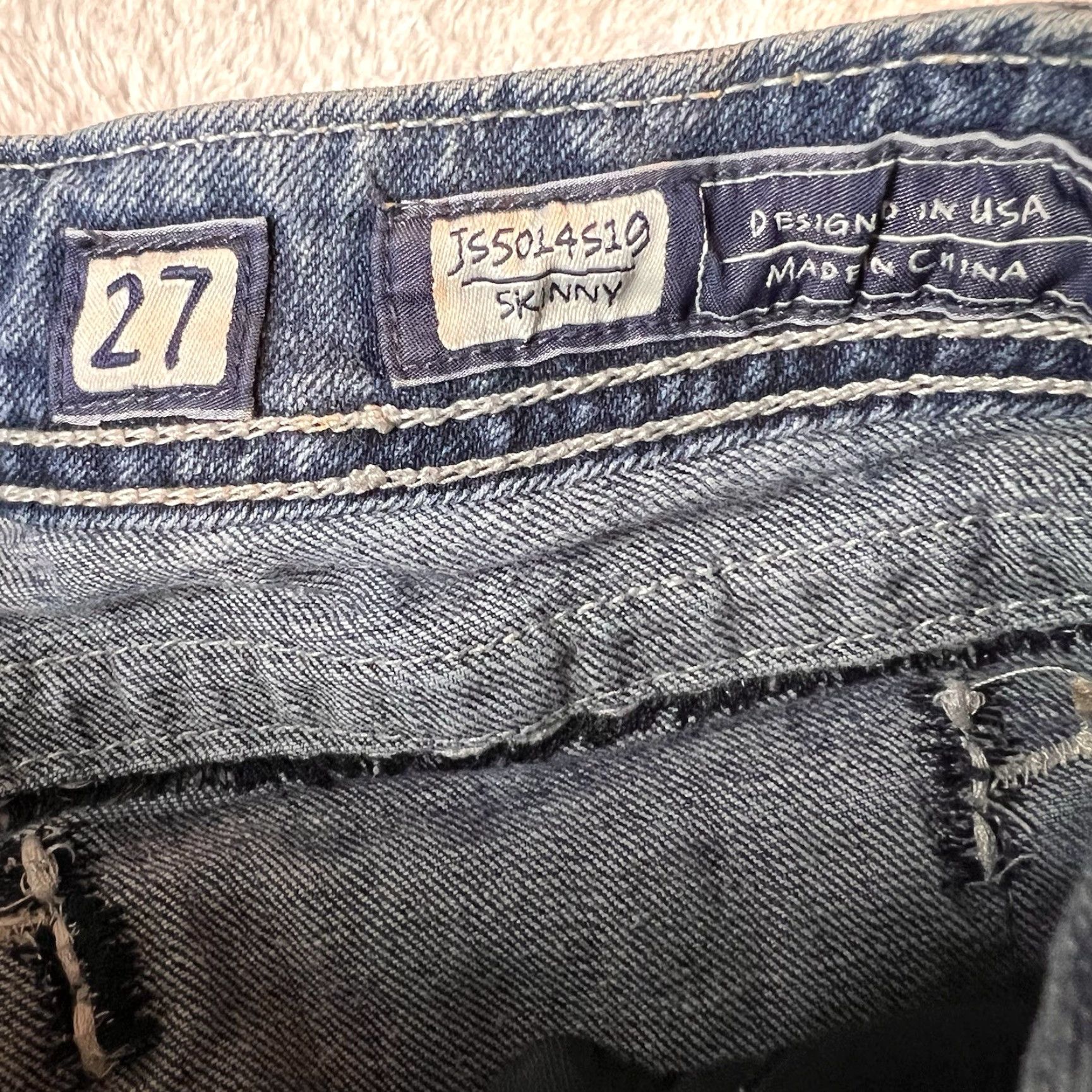 Miss Me Miss Me Jeans Women’s Slim Skinny Denim 5-Pocket Buckle Button Zip Blue Patch Rhinestone Embroidered Details 28x31 Vintage? No Size 27" / US 4 / IT 40 - 3 Thumbnail