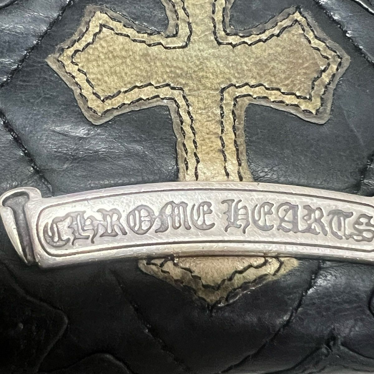 Chrome Hearts CHROME HEARTS Cemetery Cross Patch Round Zip Wallet Black Size ONE SIZE - 3 Thumbnail