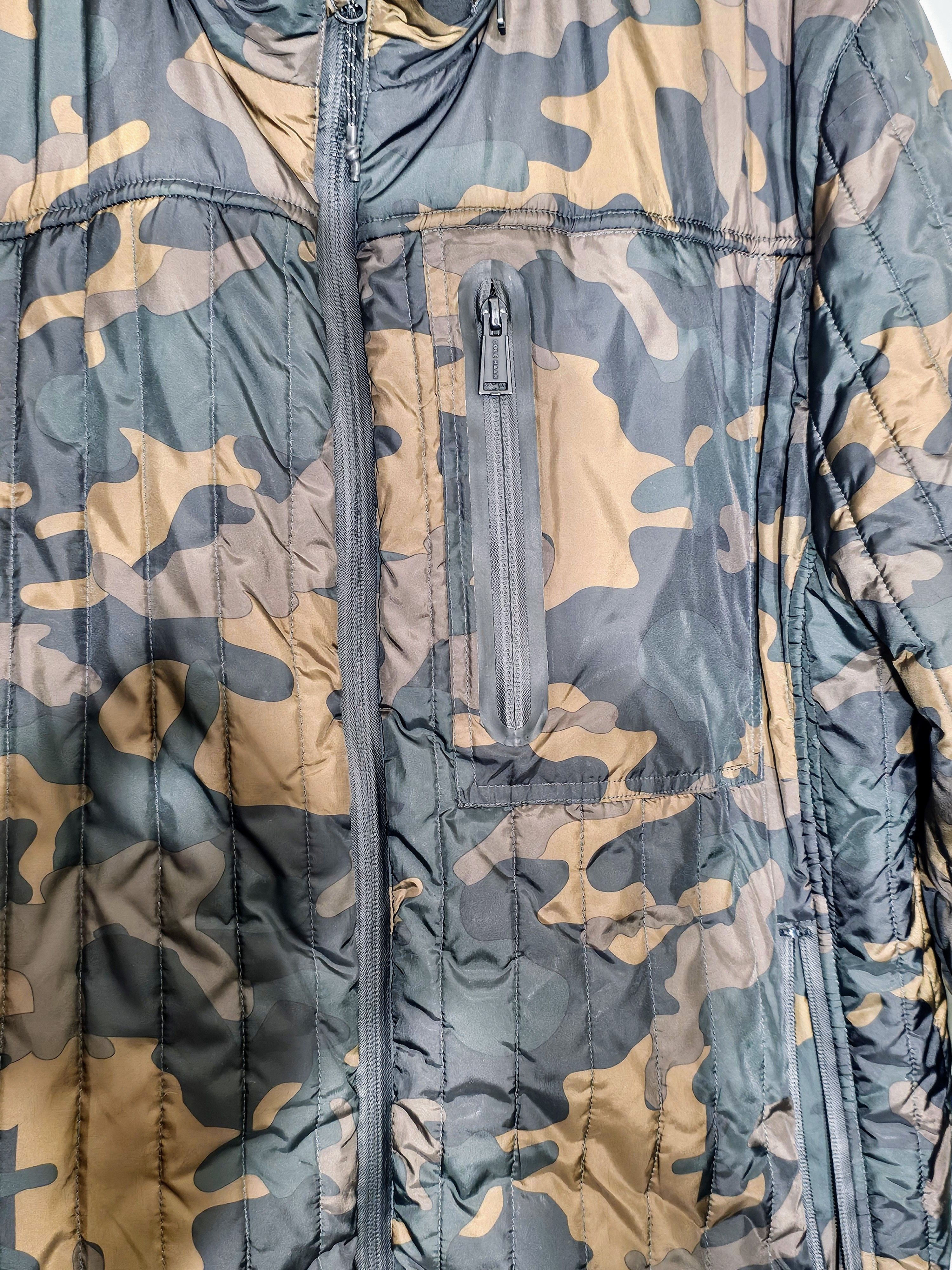 Cole Haan Camo fleece lined, quilted puffer coat. Size US XL / EU 56 / 4 - 6 Thumbnail