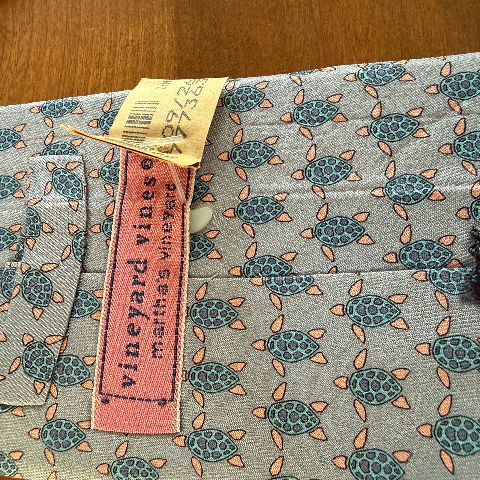 Other Vineyard Vines Men's Silk Sea Turtle Print Necktie Size ONE SIZE - 5 Thumbnail
