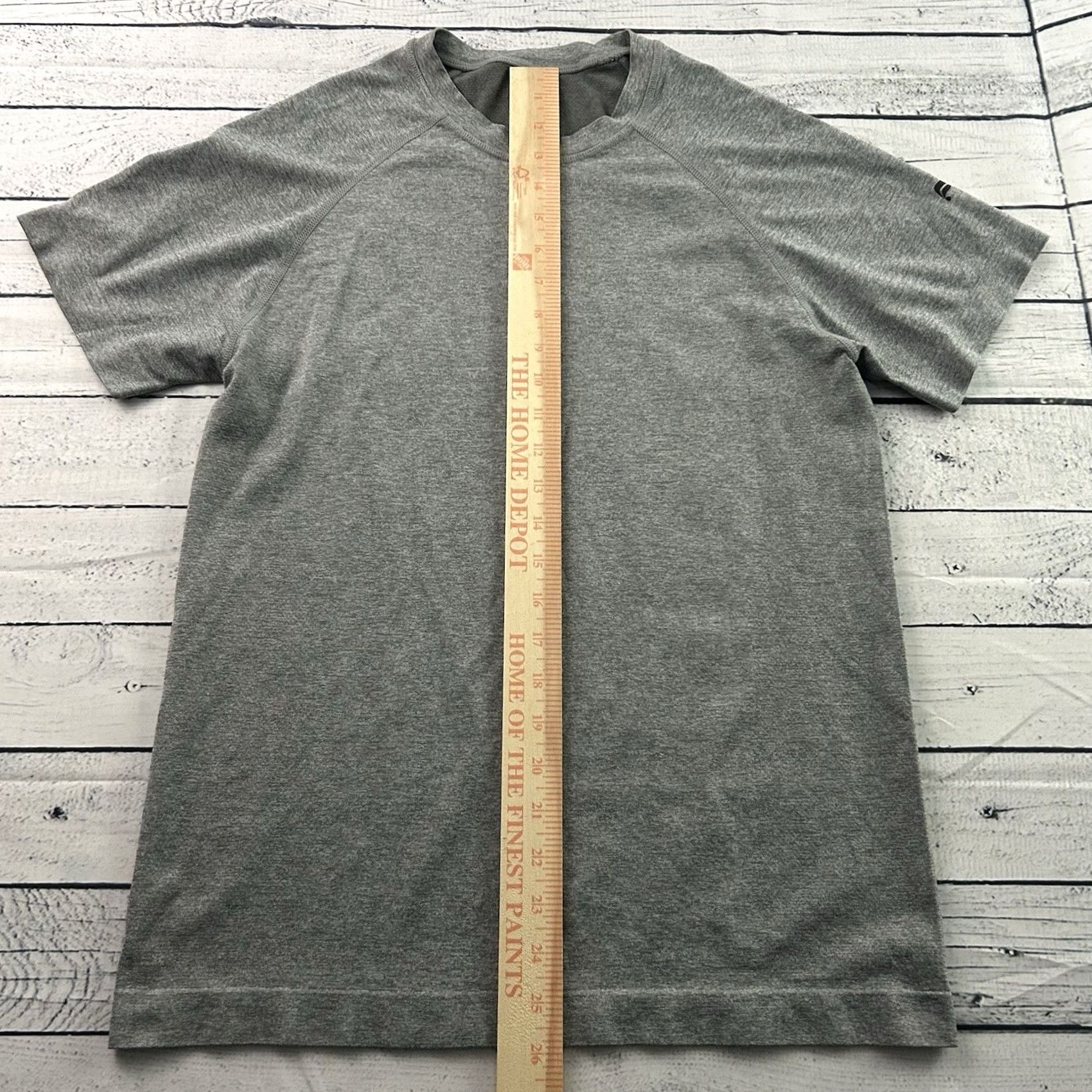 Fabletics Fabletics Short Sleeve Athletic T-Shirt Men's Small Gray Shirt Size US S / EU 44-46 / 1 - 4 Thumbnail
