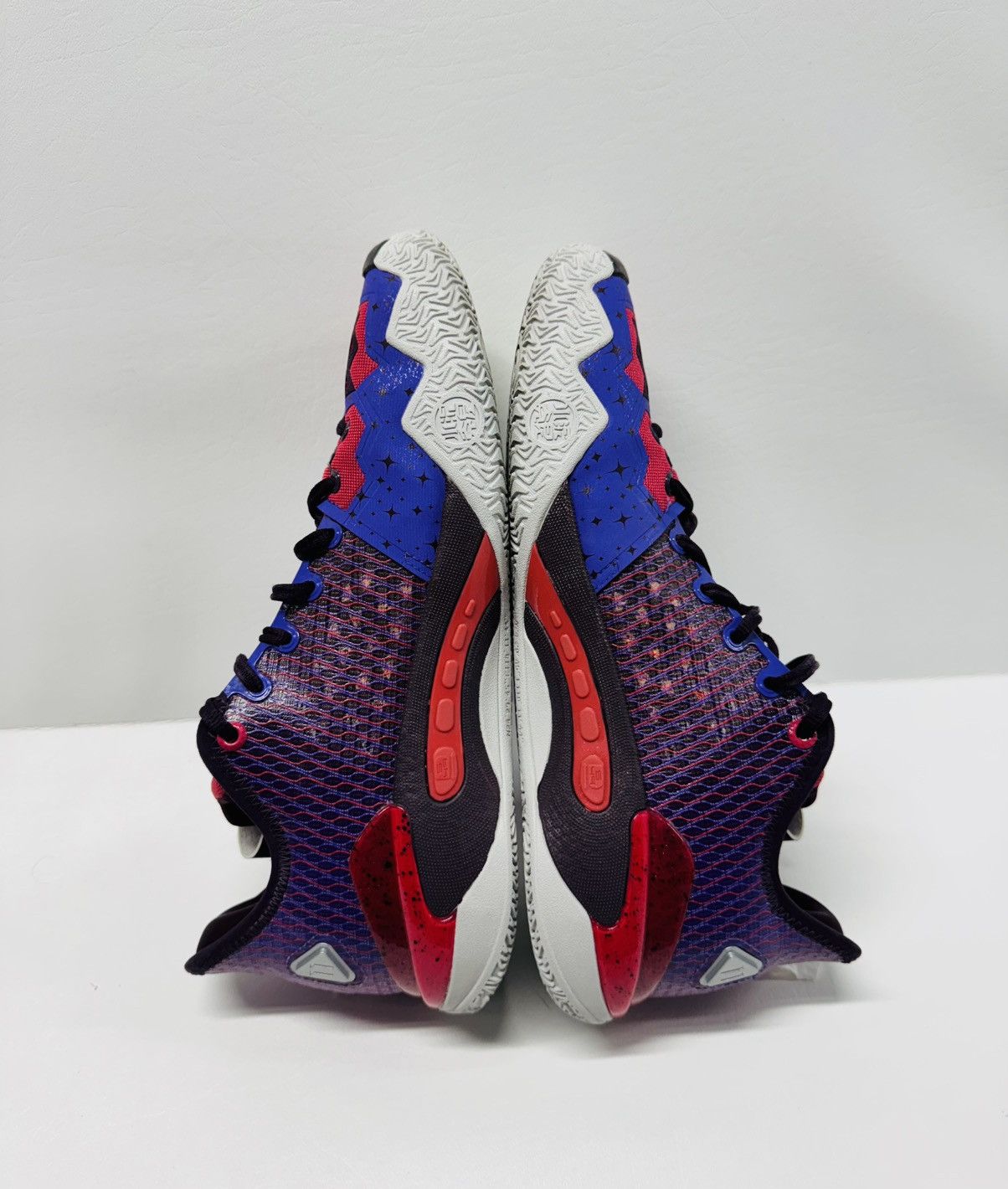 Other Anta Kyrie Irving x Shock Wave 5 Pro 'Moon’ Size US 11 / EU 44 - 3 Thumbnail