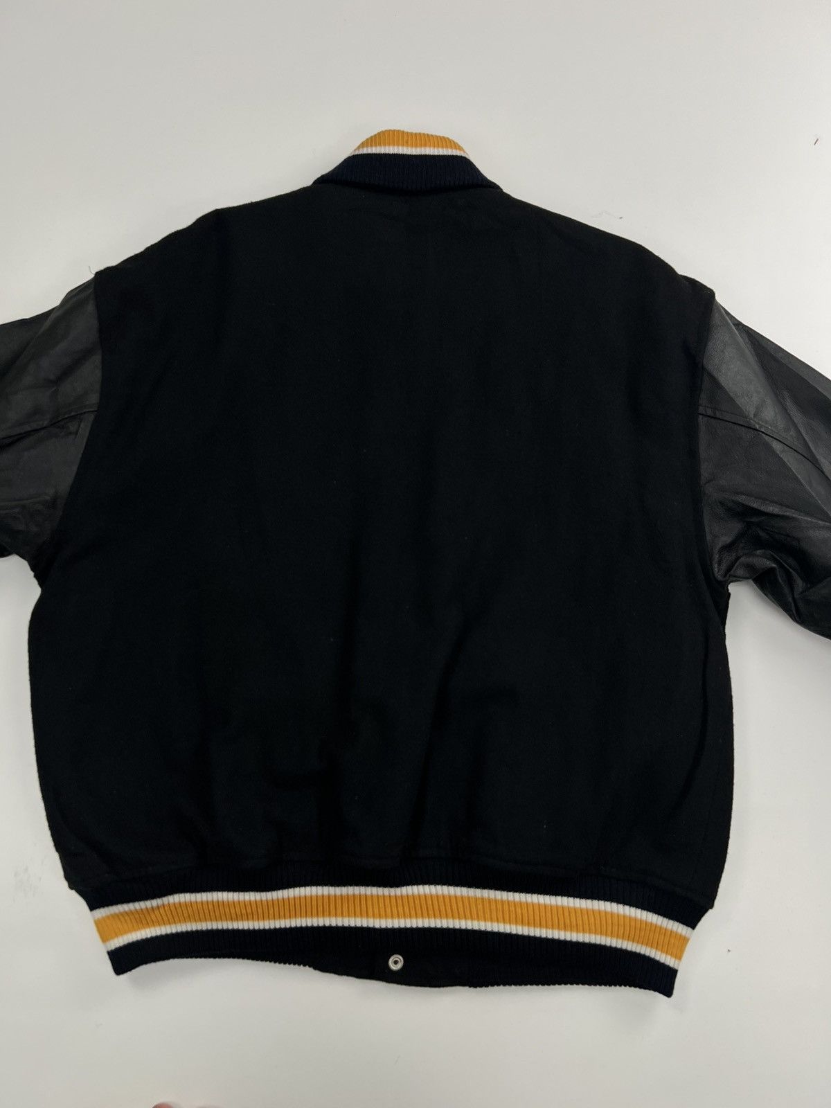 Japanese Brand VINTAGE SUNTORY MALTS BEER VARSITY JACKET Size US M / EU 48-50 / 2 - 11 Thumbnail