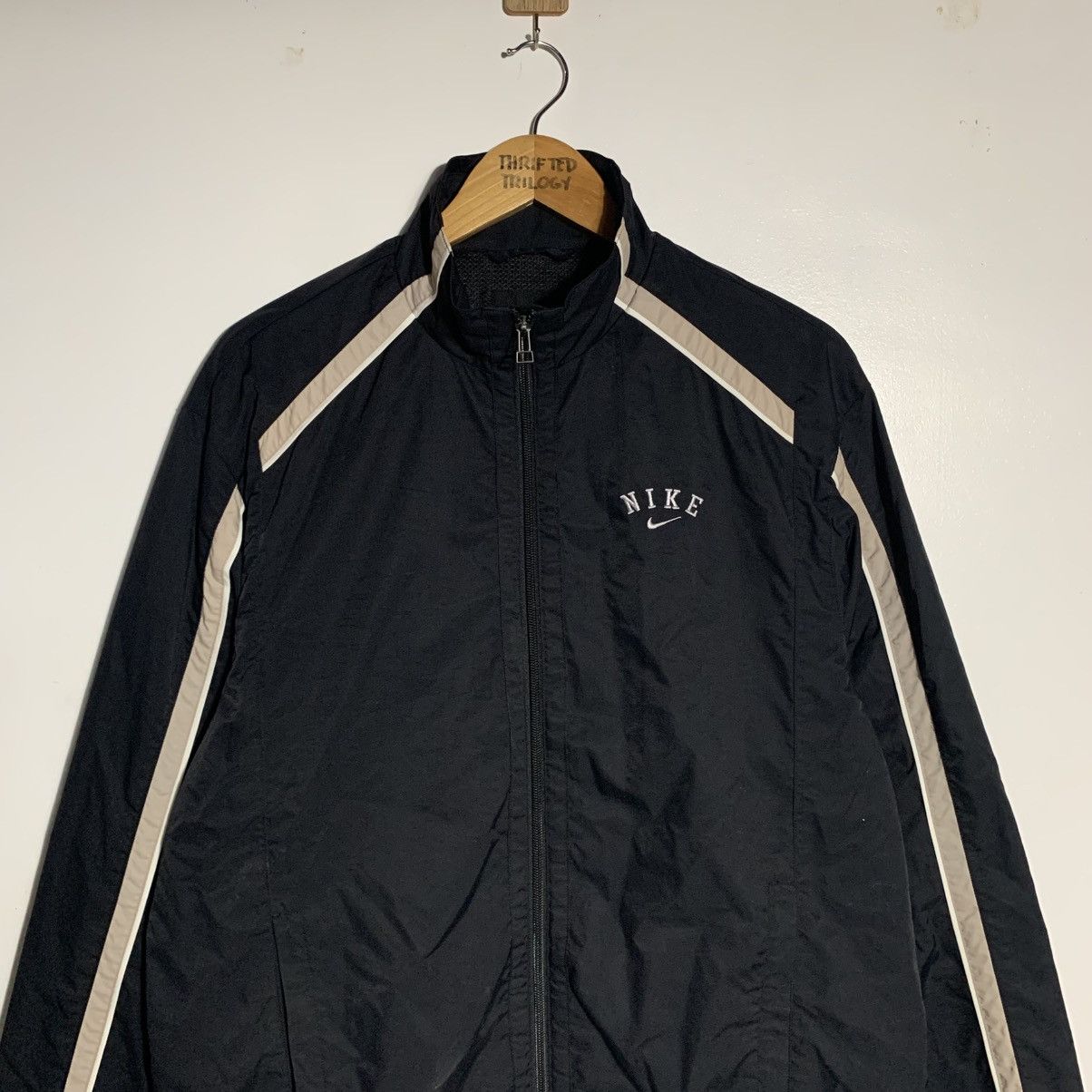 Nike × Vintage Vintage Nike Light Jacket Size US L / EU 52-54 / 3 - 2 Thumbnail
