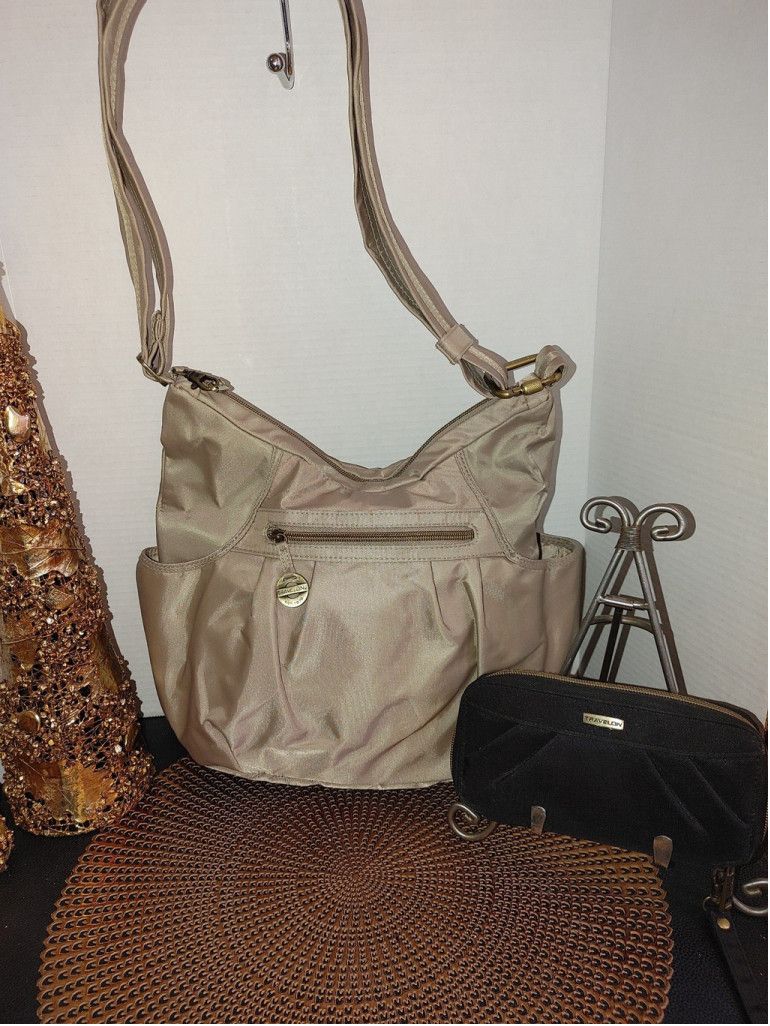 Away Travel Travelon RFID Blocking Crossbody & Wallet Seg Size ONE SIZE - 1 Thumbnail