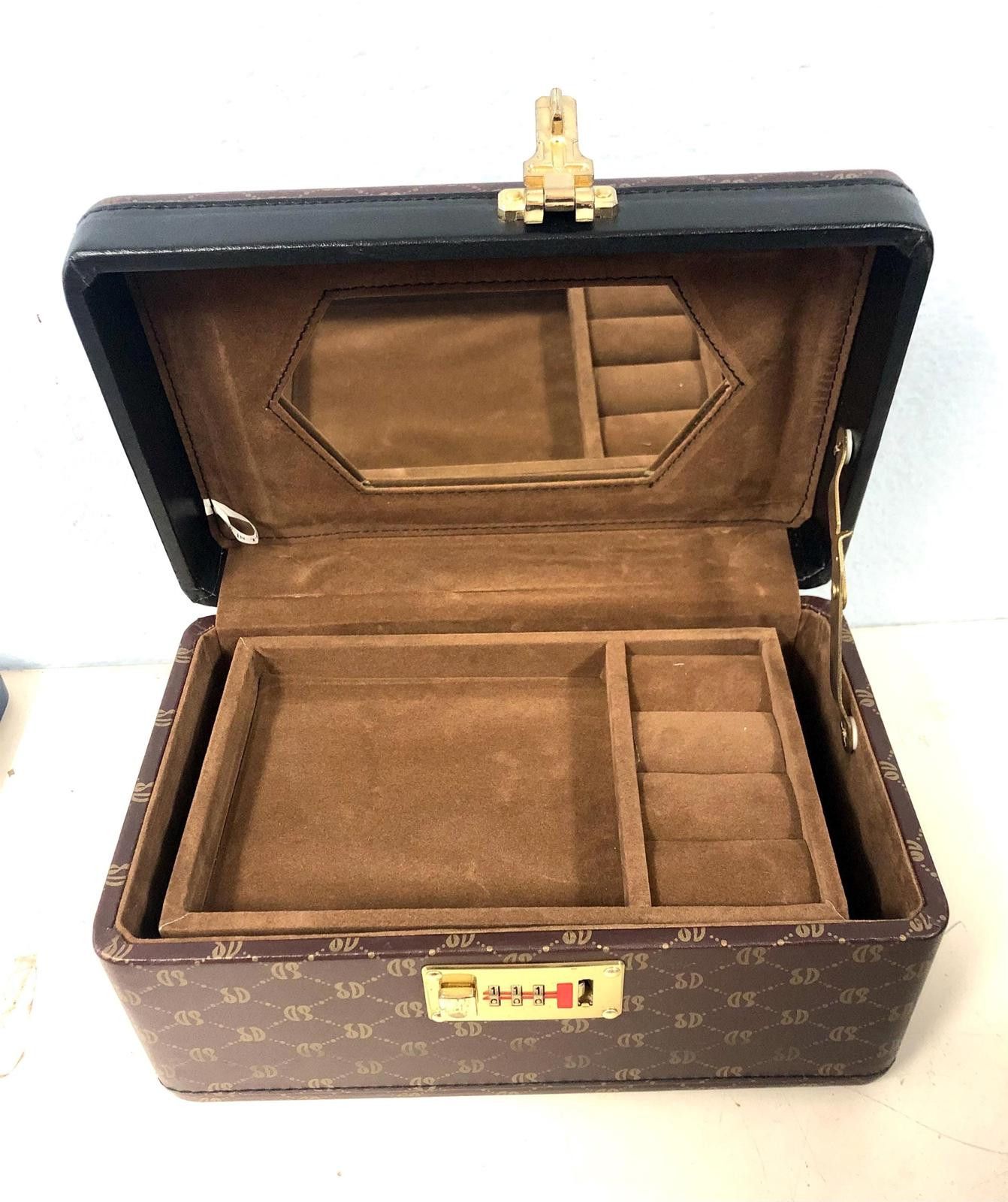 Designer Jewelry Toiletry Makeup Briefcase Carrying Bag Brown Size ONE SIZE - 2 Thumbnail