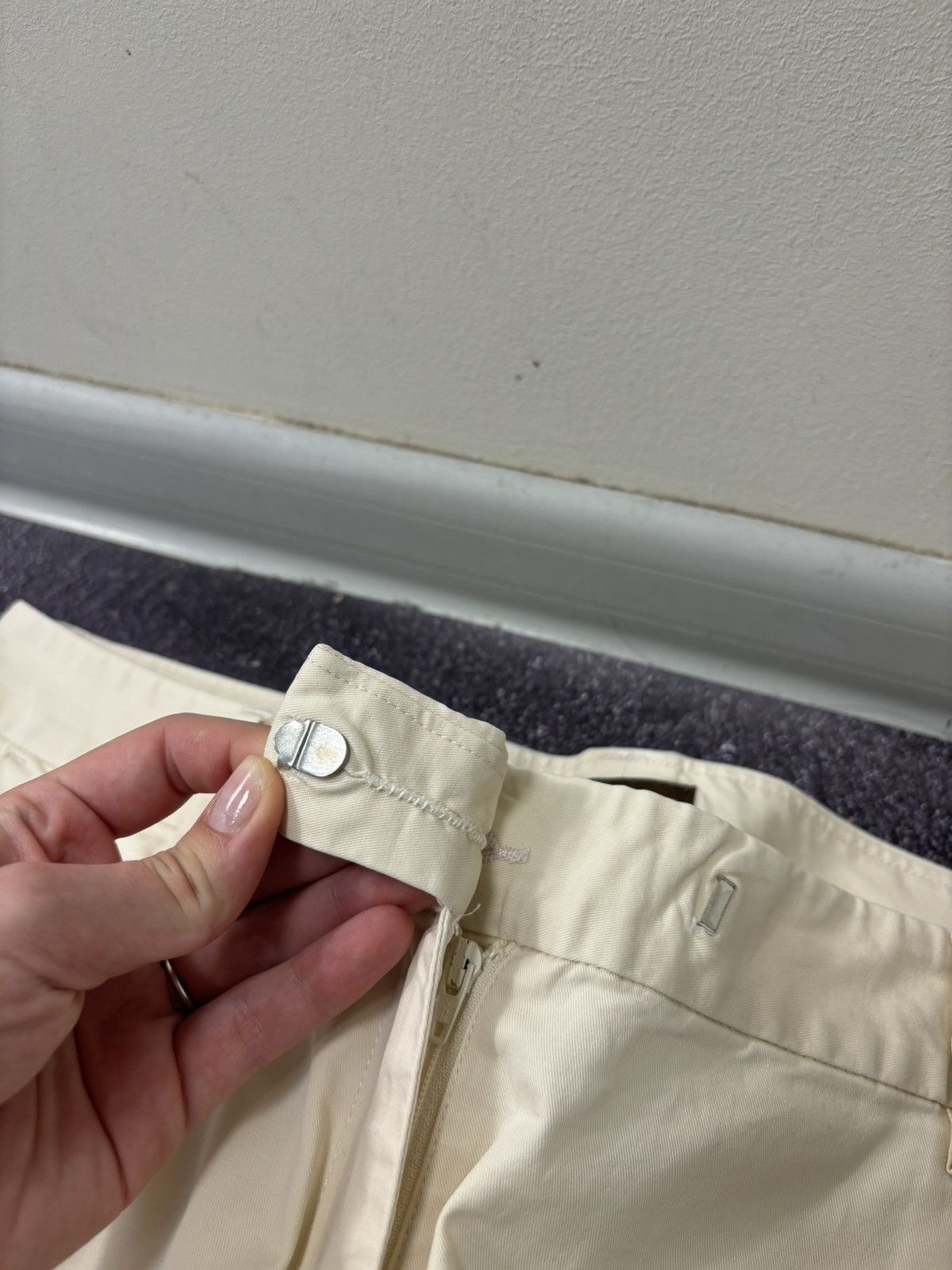 Moncler Vintage Moncler Women’s Straight Fit Cream Pants Trousers Size 34" / US 12 / IT 48 - 9 Thumbnail