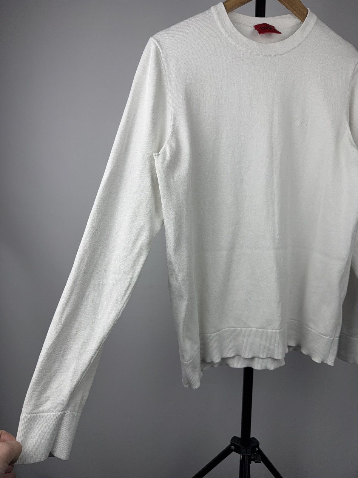 Hugo Boss Luxury HUGO BOSS Minimal Logo Off White Red Tag Sweatshirt M Size US S / EU 44-46 / 1 - 6 Thumbnail