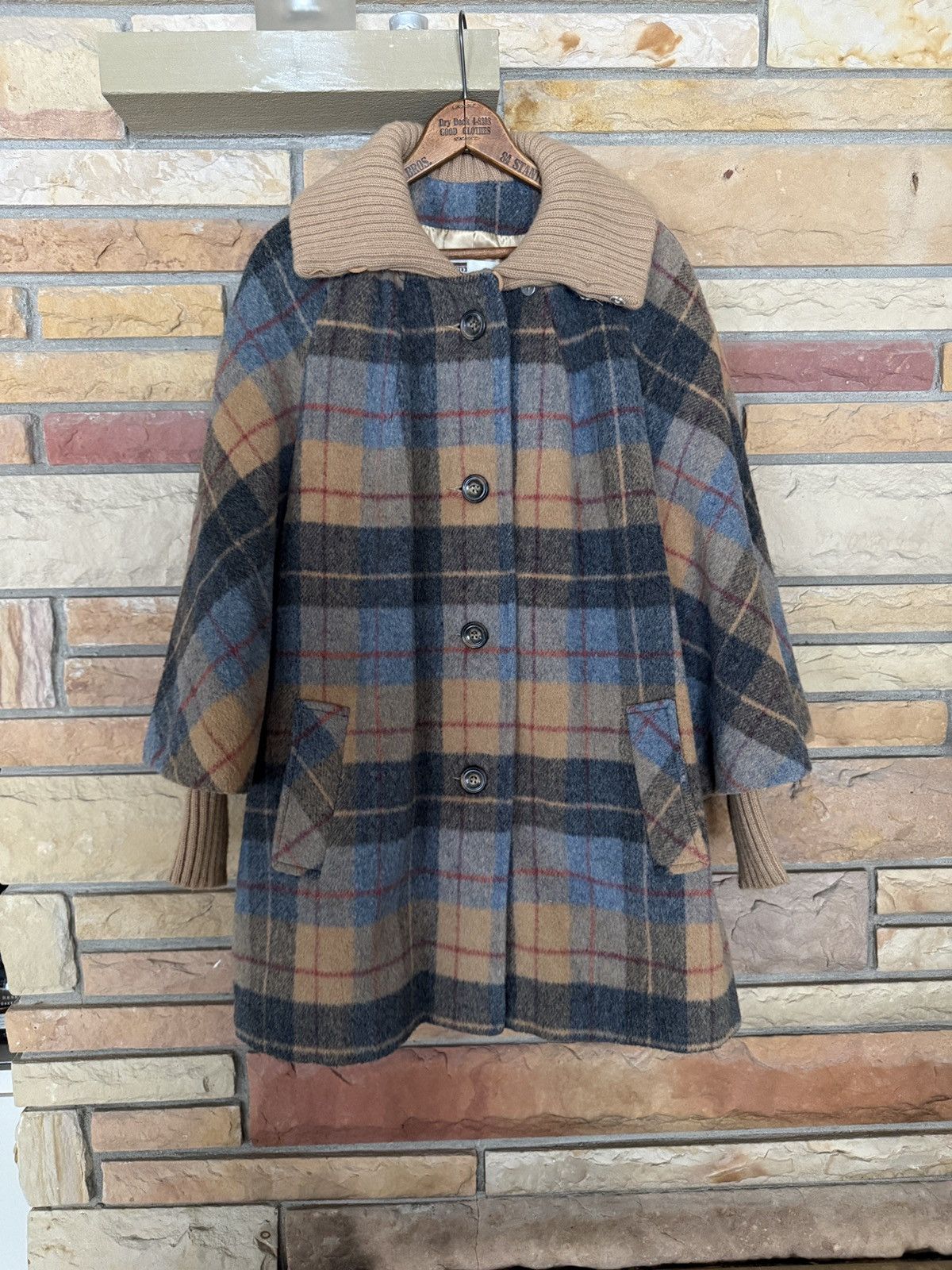 Vintage Vintage 70s Montgomery Ward Plaid Wool Coat Size XL / US 12-14 / IT 48-50 - 1 Thumbnail