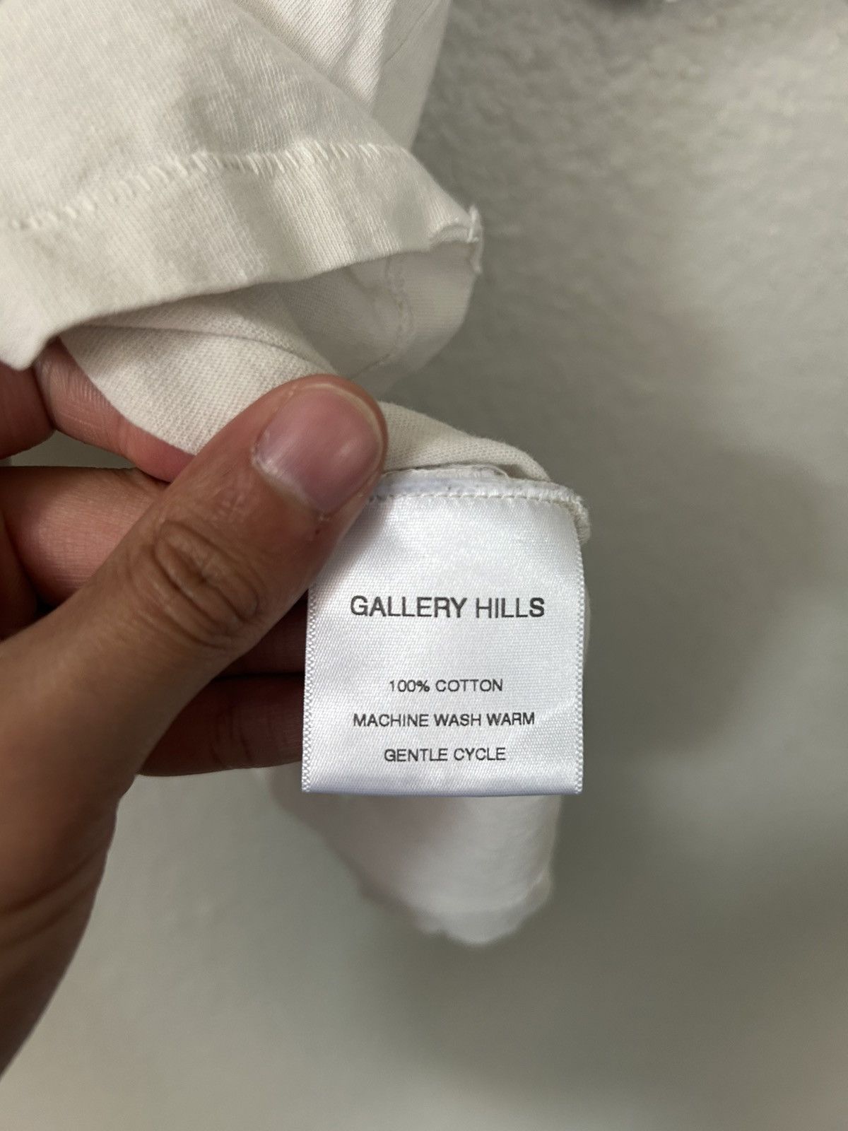 Other GALLERY HILLS SUMMER AFFAIR (ART BASEL EXCLUSIVE) Size US M / EU 48-50 / 2 - 6 Thumbnail