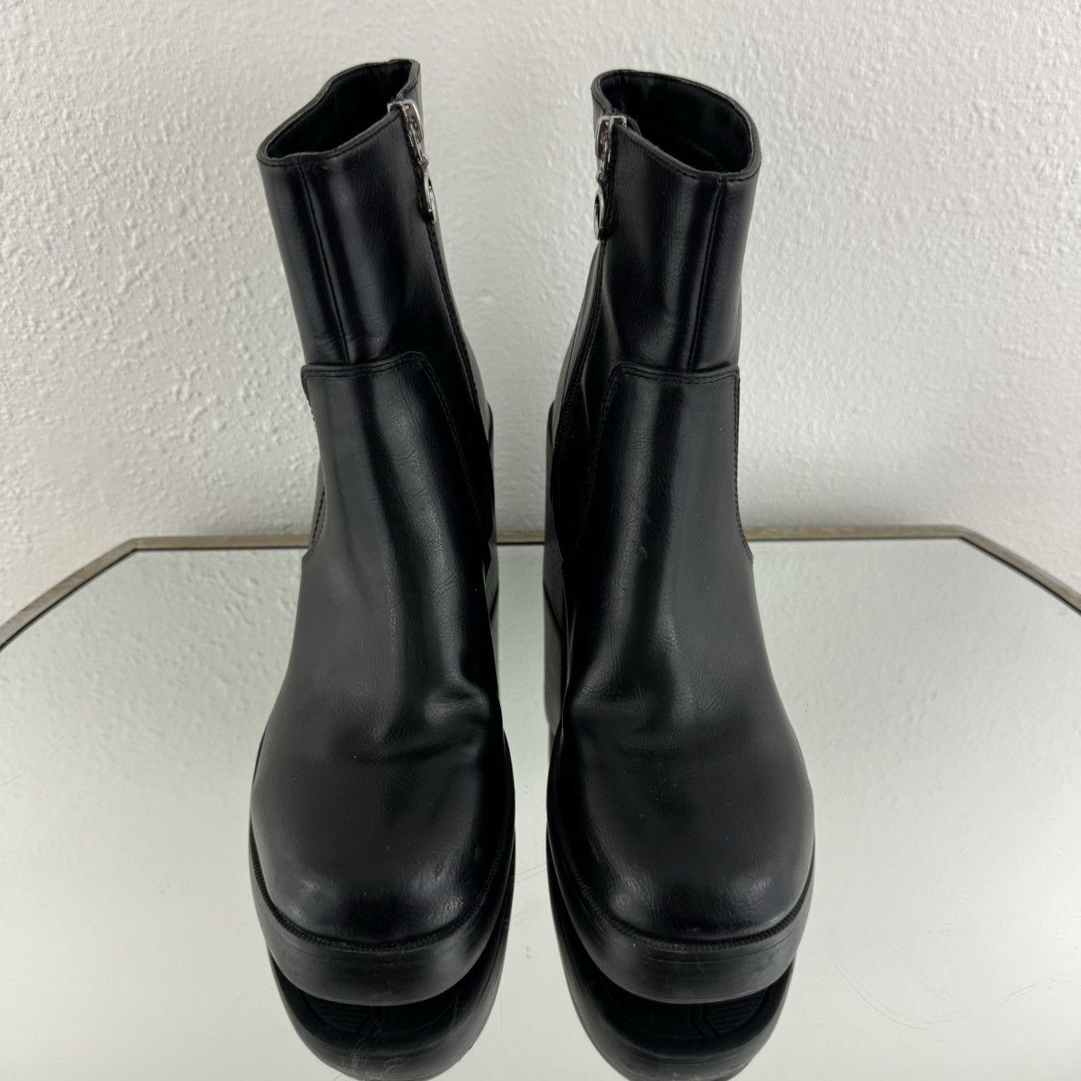 Other DIRTY LAUNDRY Black Faux Leather Groovy Platform Ankle Boots Size US 8.5 / IT 38.5 - 5 Thumbnail