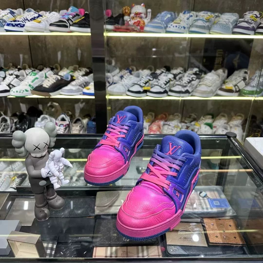 Louis Vuitton Louis Vuitton Training Multi Lowtop Sneakers 7 Men Size US 7 / EU 40 - 1 Thumbnail