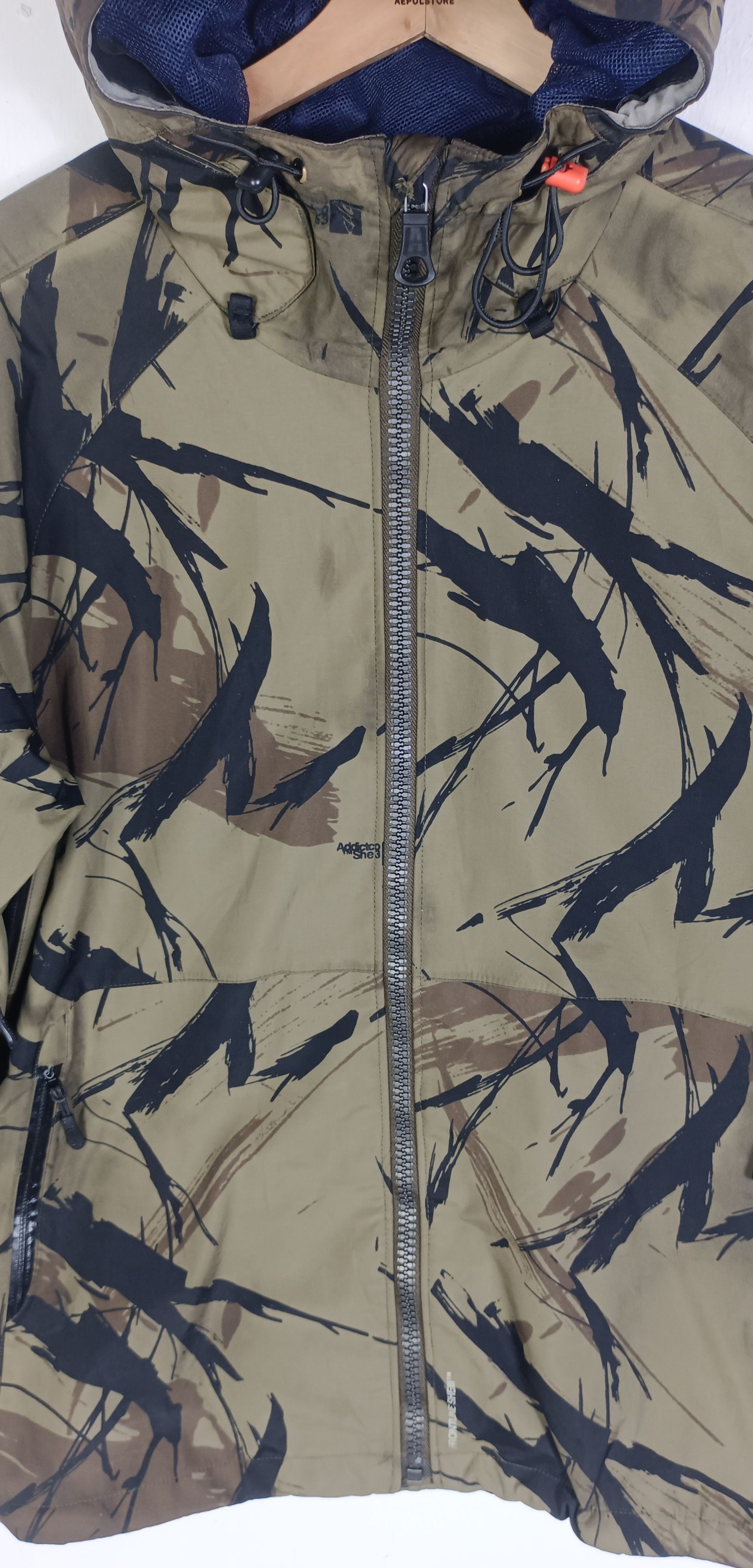 ADDICT Addict Uniqlo Camo RealTree Hoodie Jacket Size US L / EU 52-54 / 3 - 9 Thumbnail