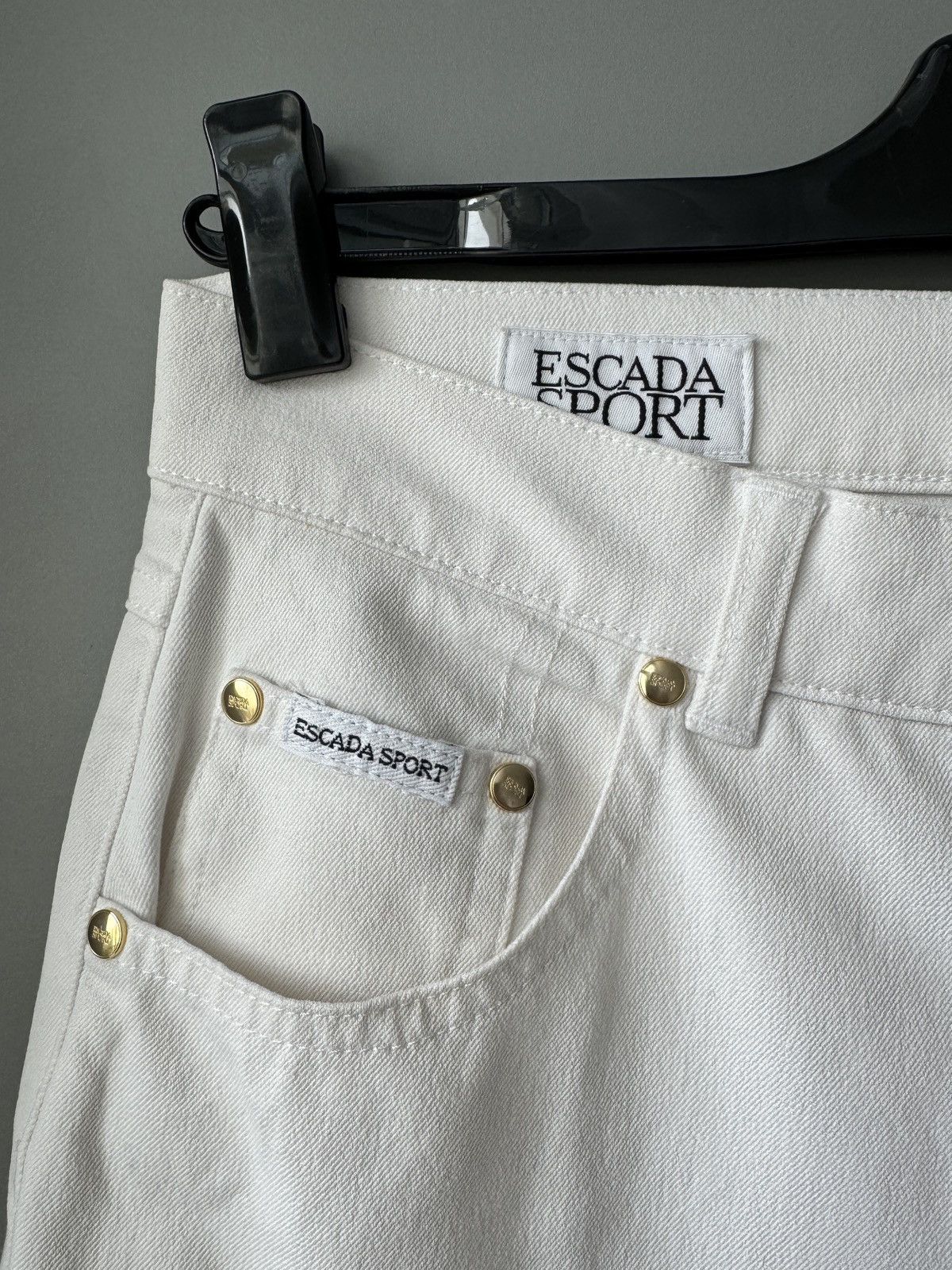 Escada × Escada Sport × Vintage Vintage Escada Sport Women’s Stretchy White Denim Pants Size 26" / US 2 / IT 38 - 2 Thumbnail