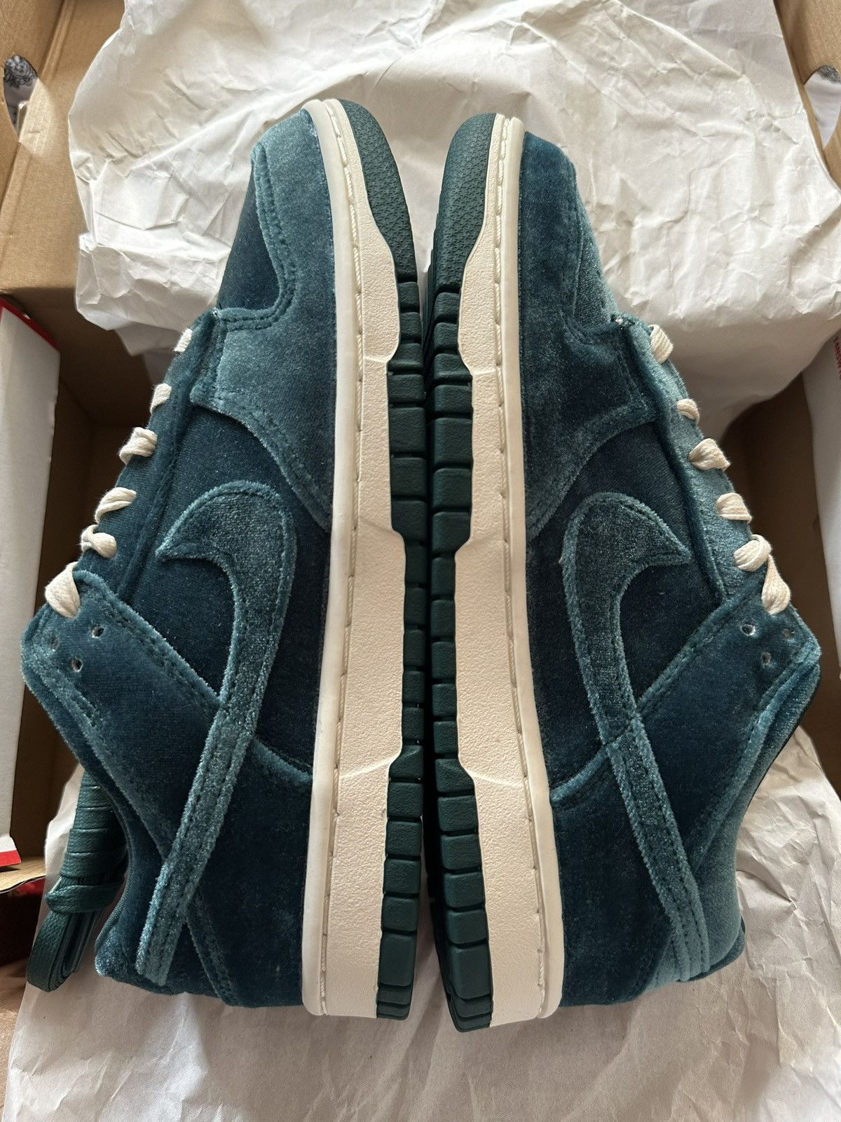 Nike Nike Dunk Low Velvet Teal Size US 7 / EU 40 - 4 Thumbnail