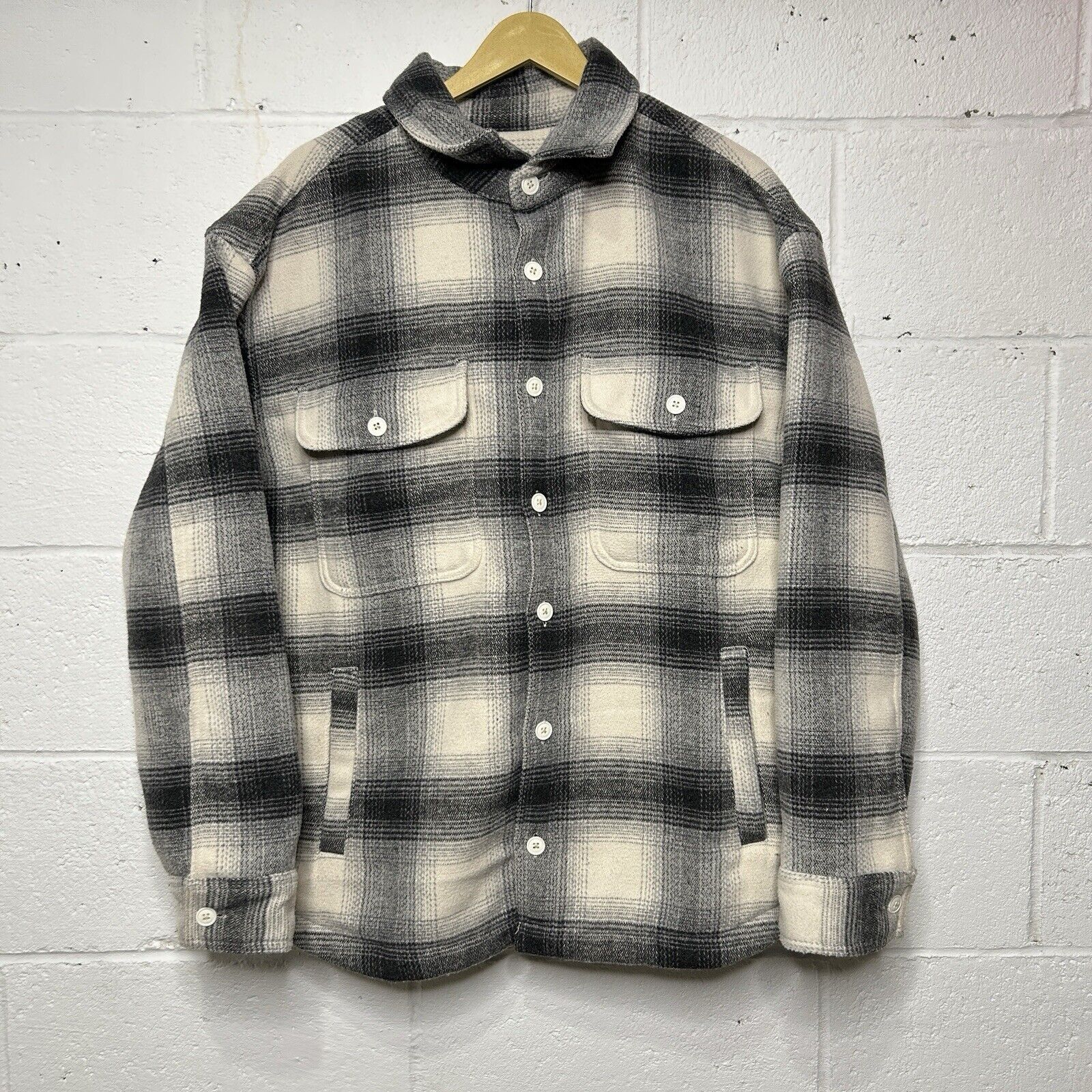 American Eagle Outfitters American Eagle “Black White” Plaid Button-Up Flannel Shacket Size US XL / EU 56 / 4 - 1 Thumbnail