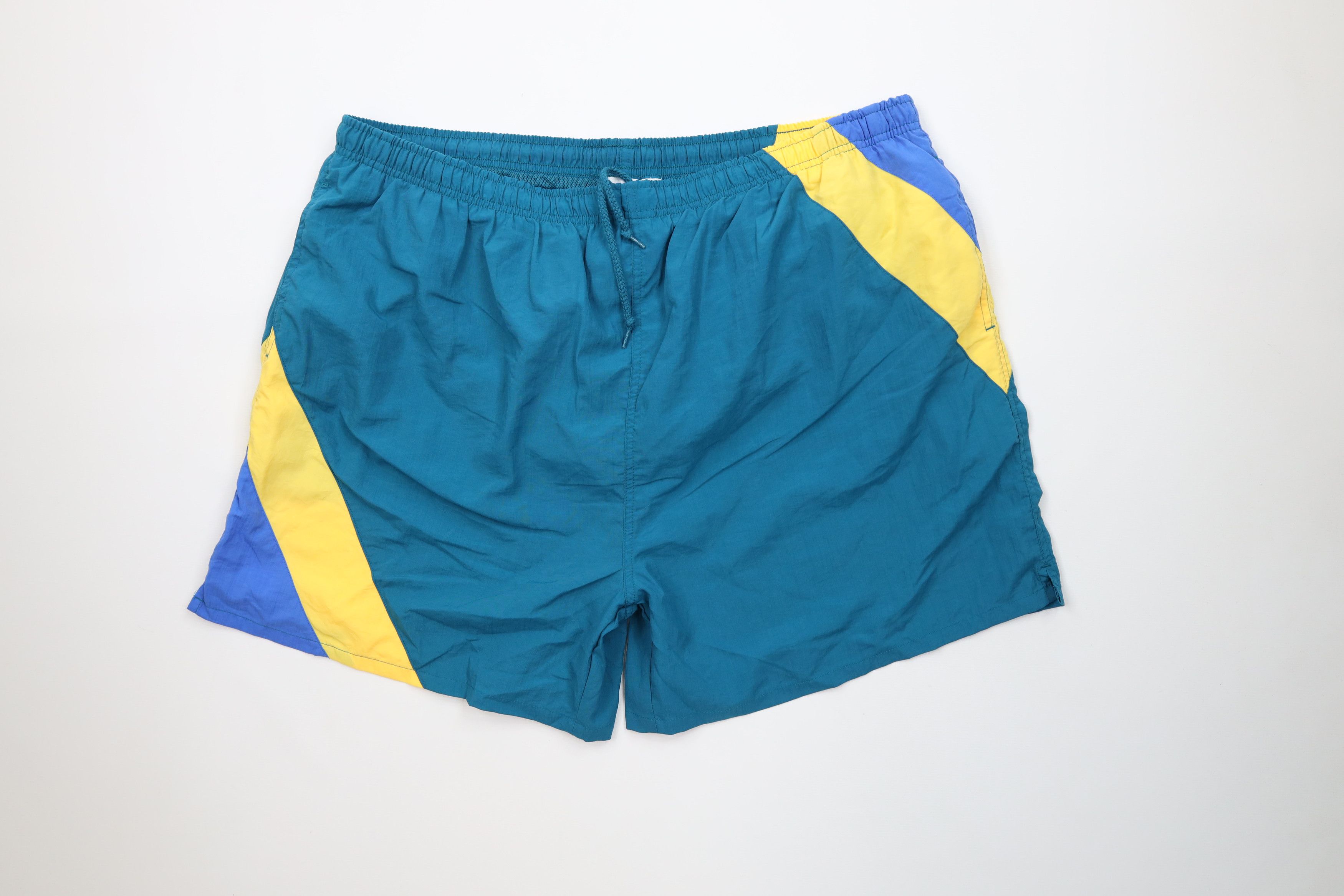 Vintage Vintage 90s Streetwear Block Lined Above Knee Shorts Trunks Size US 38 / EU 54 - 1 Thumbnail