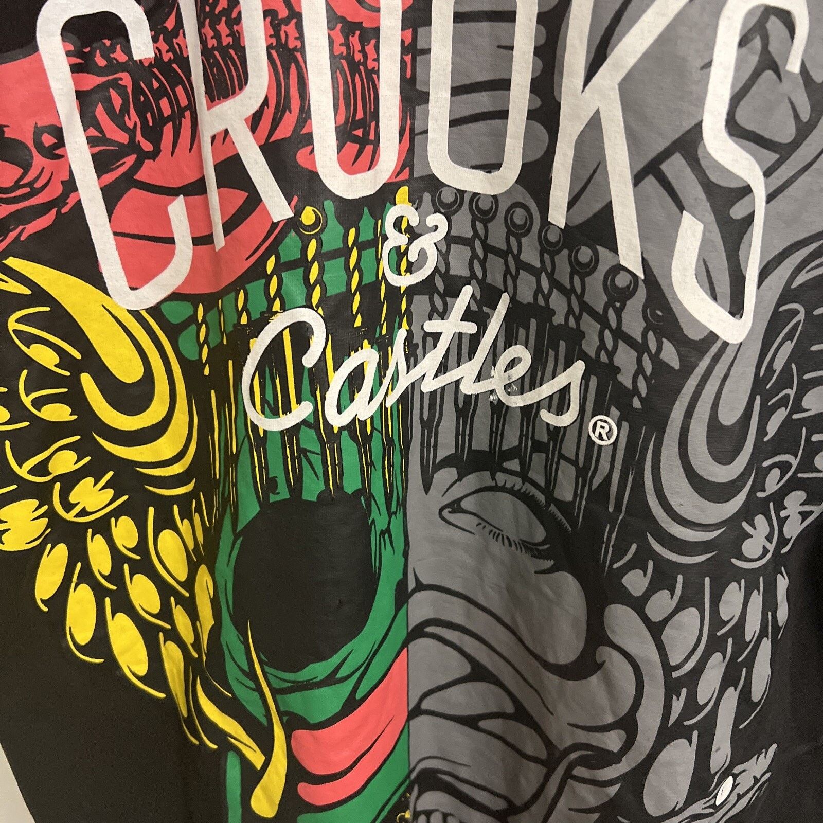 Crooks & Castles Crooks & Castles Medusa Head T-Shirt Size M, SNAKES Print Size US M / EU 48-50 / 2 - 5 Thumbnail