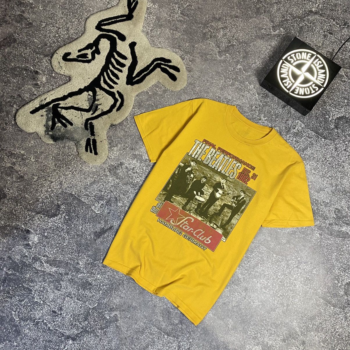 Band Tees Vintage The Beatles Big Graphic logo 2000’s band tee Size US L / EU 52-54 / 3 - 1 Thumbnail