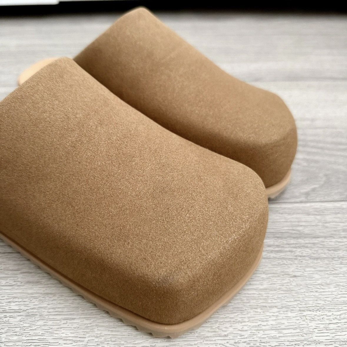 YUME YUME Yume Yume Truck Slide Vegan Suede Sandals Size US 6.5 / IT 36.5 - 9 Thumbnail